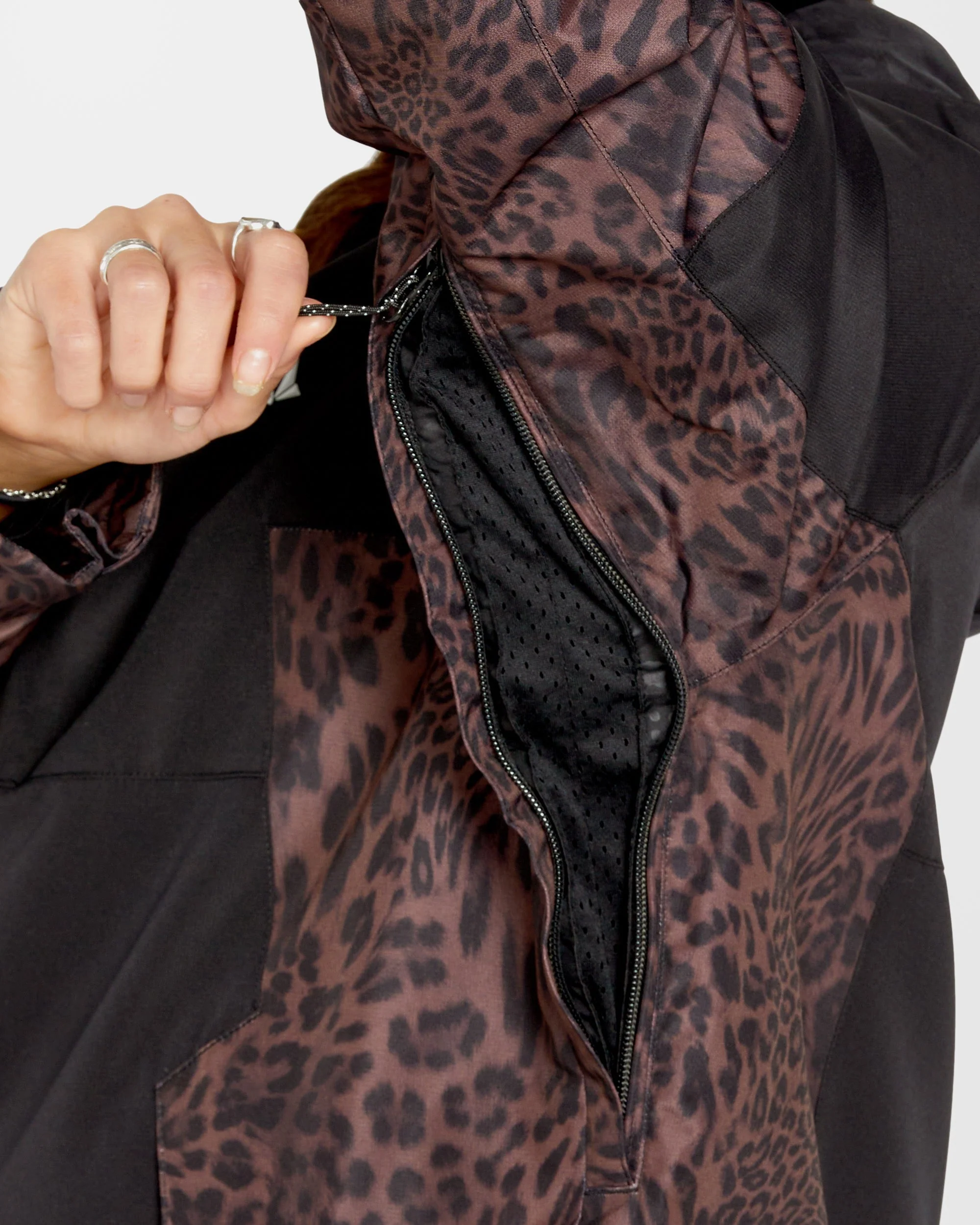 Agate Insulated Jacke - Black - Image 4
