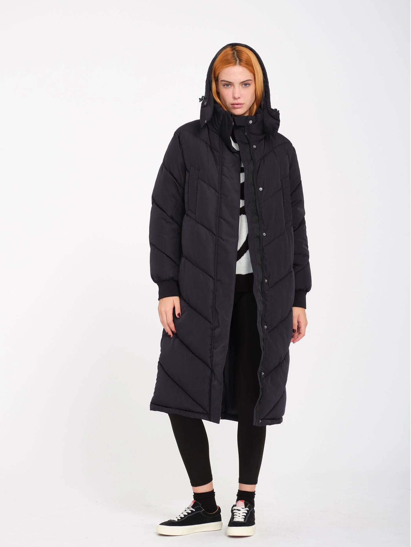 Alldaylong Puffjacke - Black - Image 3