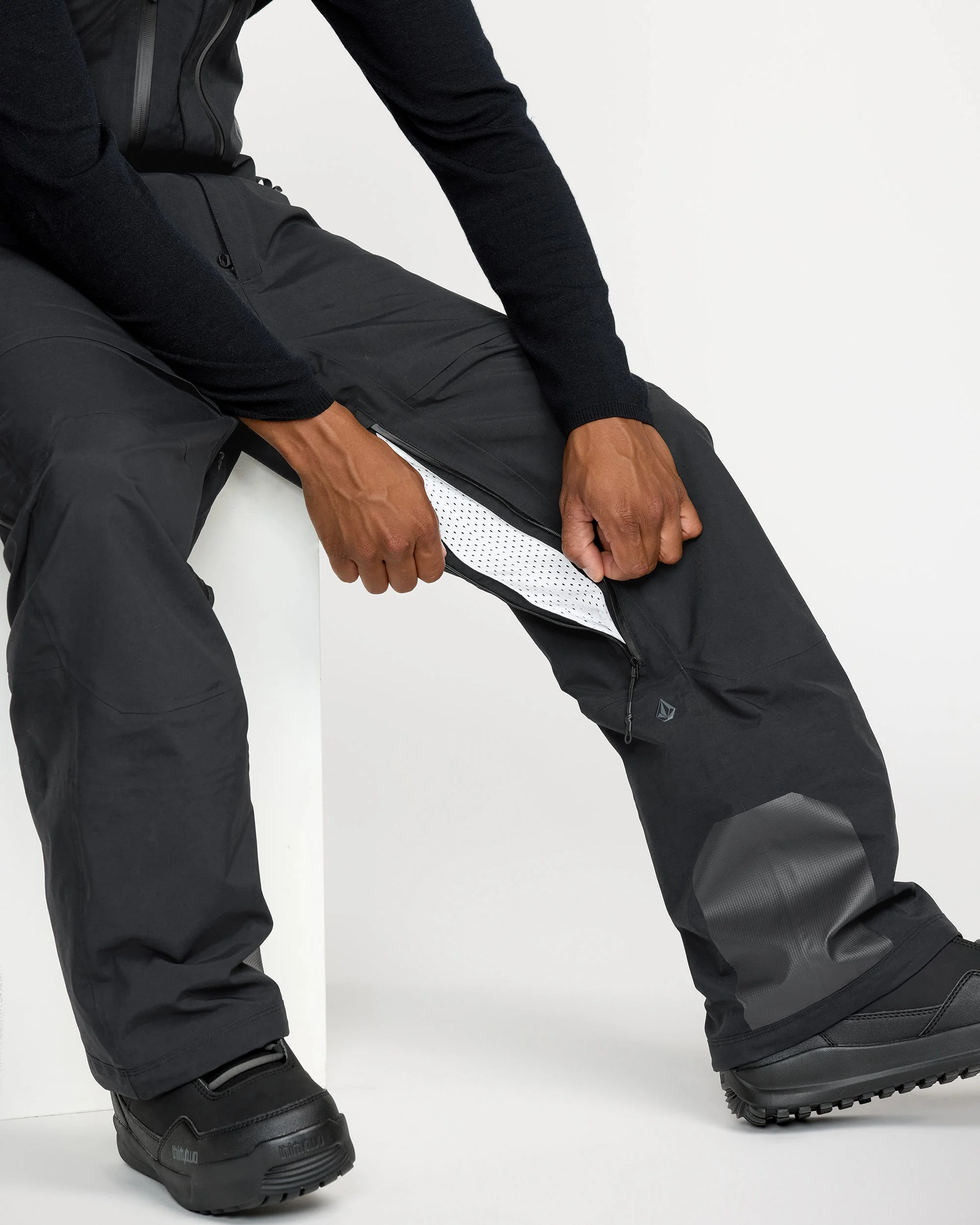 Anyox Gore-Tex Pro Shell Latzhose - Black - Image 9