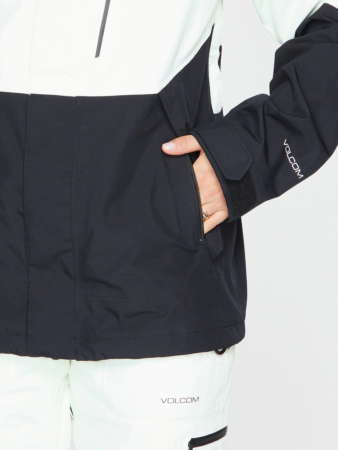 Aris Gore-Tex Jacket - Ice Green - Image 9