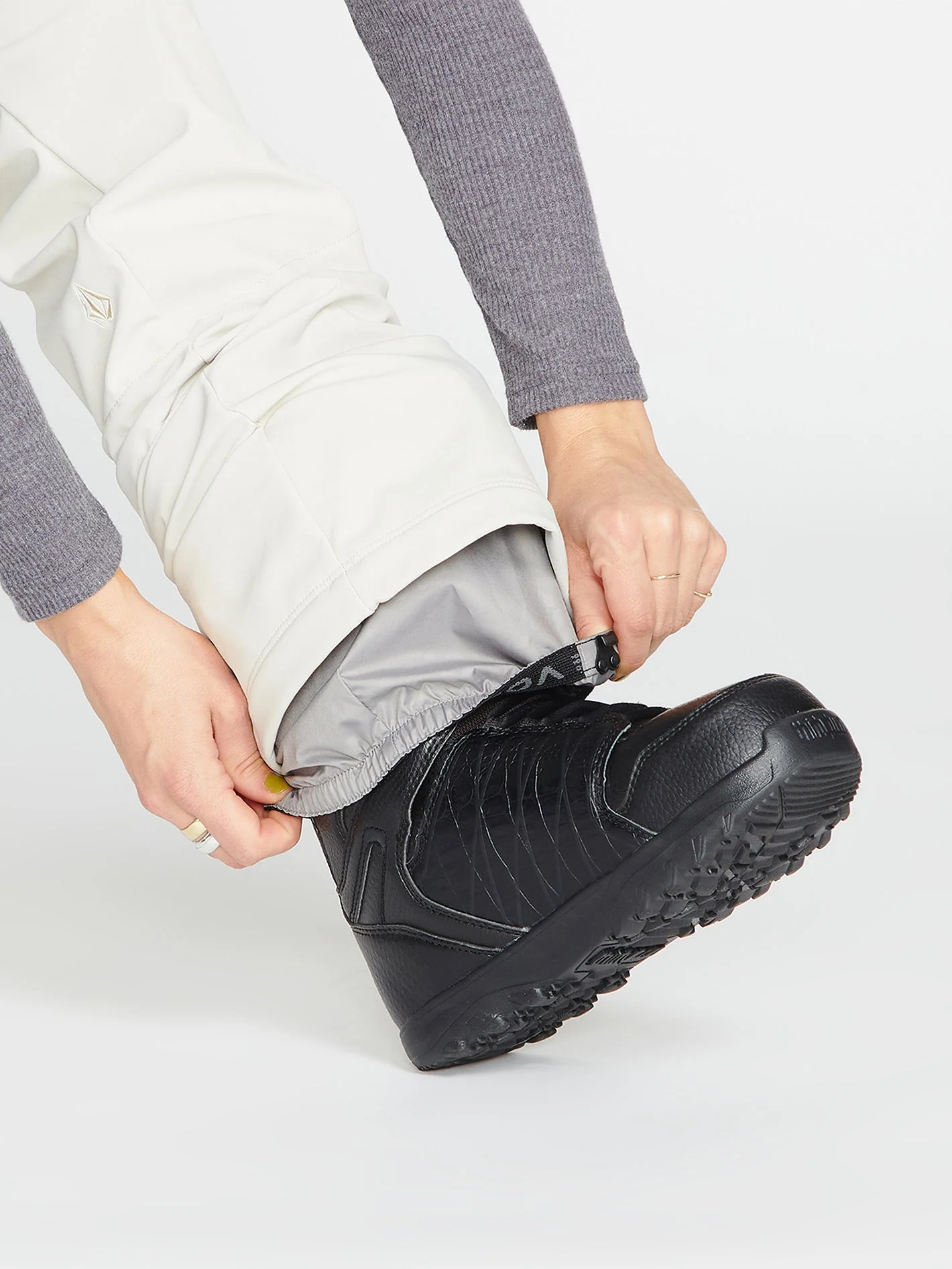 Battle Stretch High Rise Trousers - Off White - Image 5