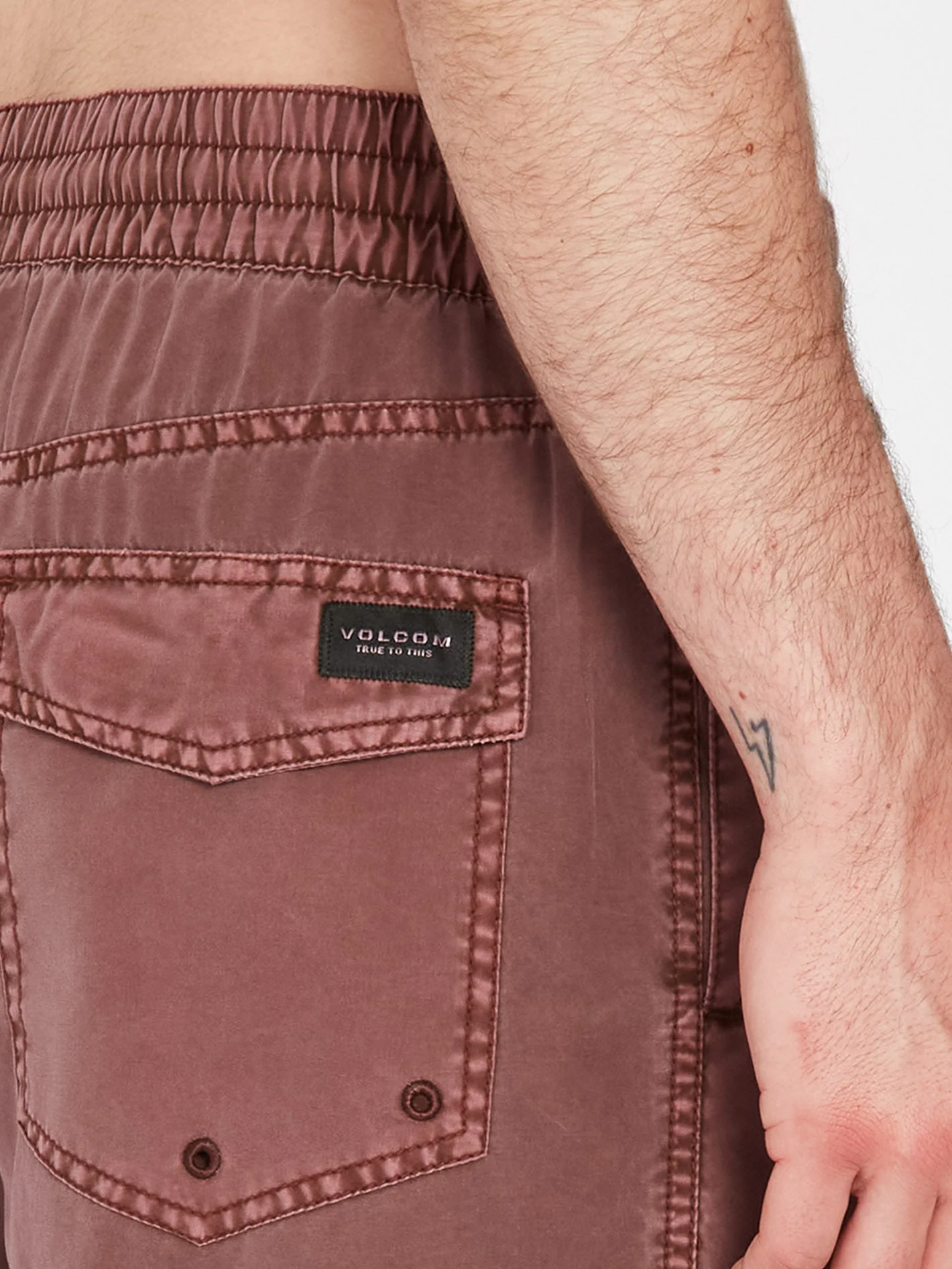 Center 17" Trunk - BORDEAUX BROWN - Image 6