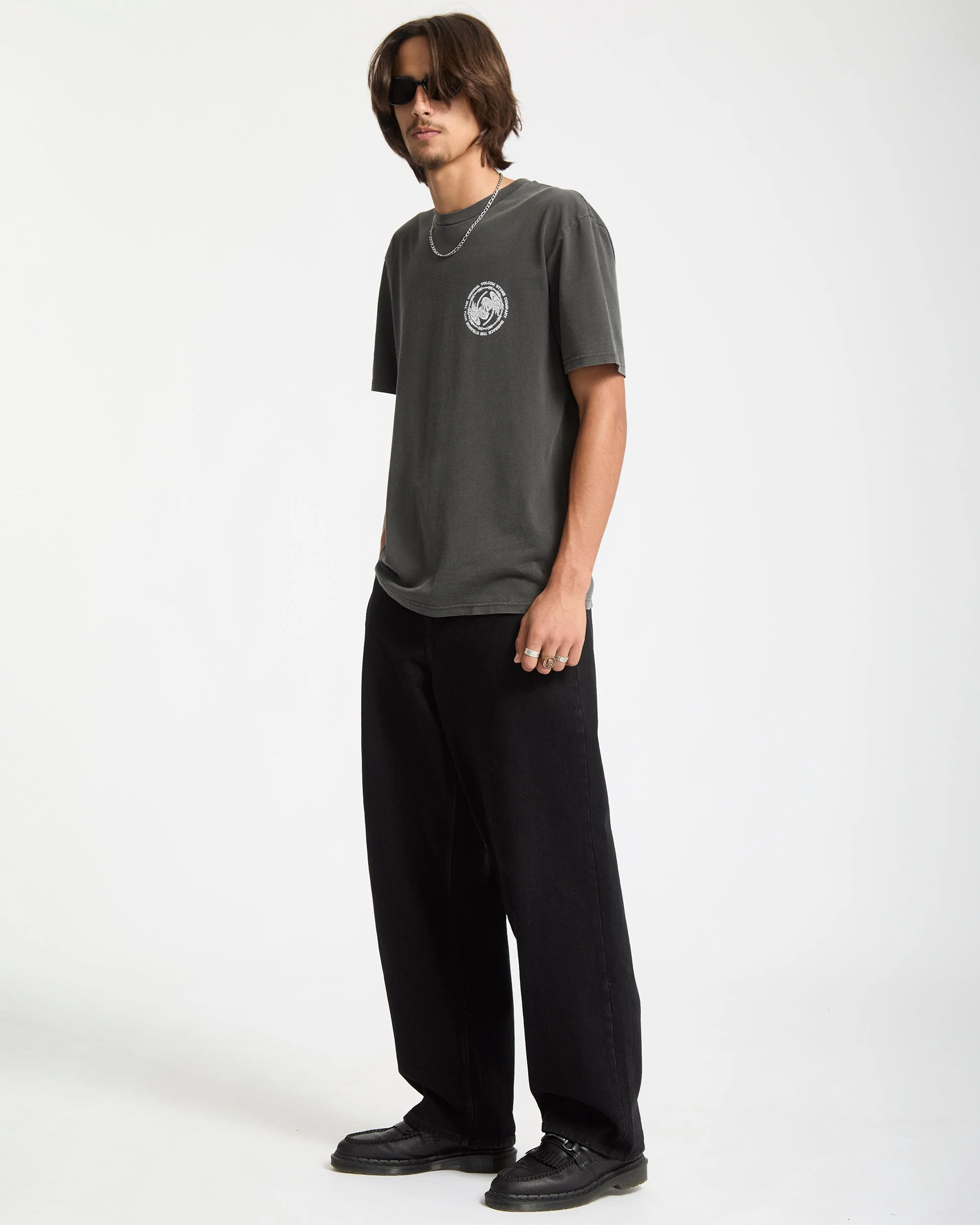 Circlepalm T-Shirt - Black - Image 7