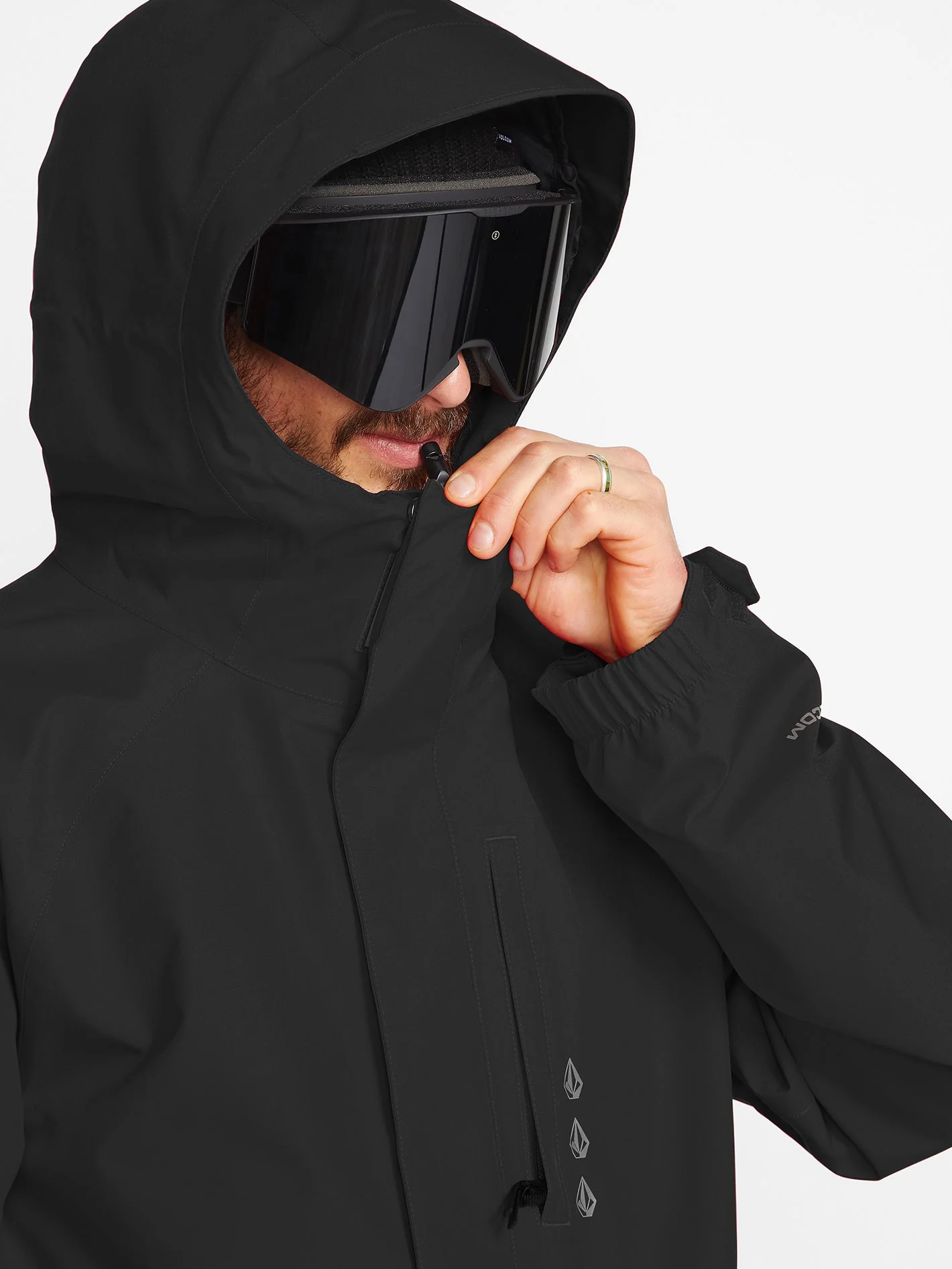 Dua Insulated Gore-Tex Jacket - Black - Image 8