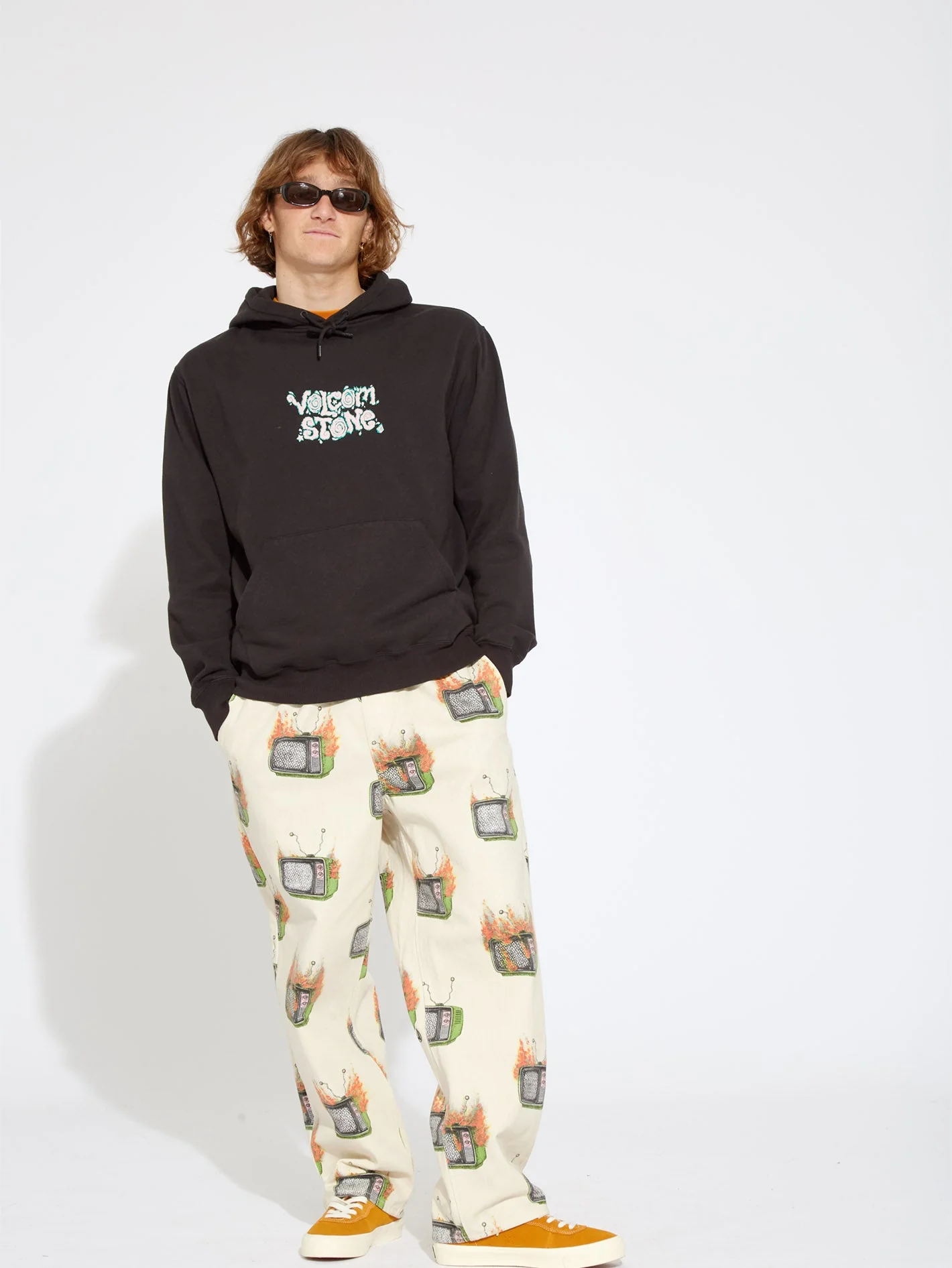 Justin Hager Kapuzenpullover - BLACK - Image 10