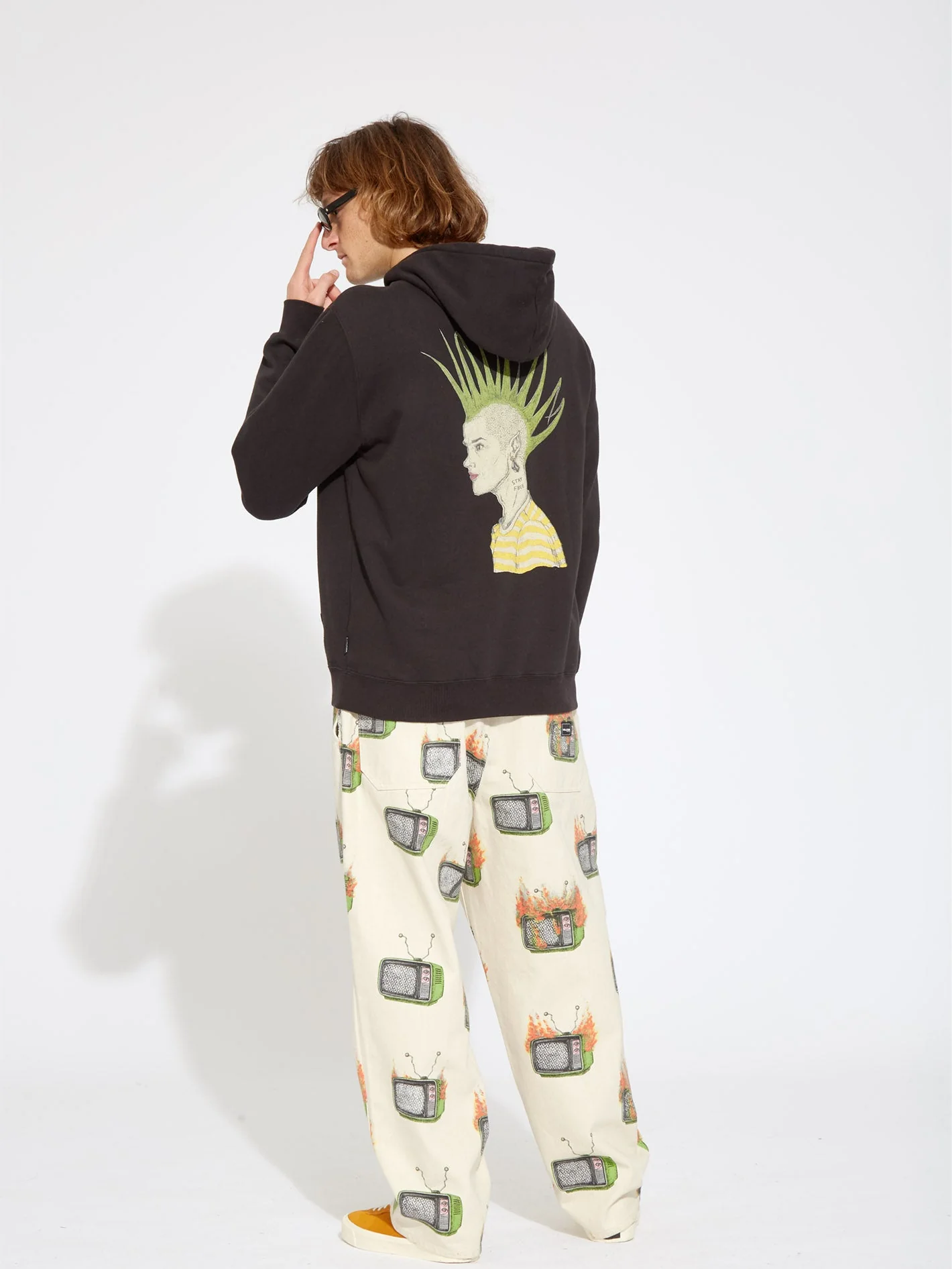 Justin Hager Kapuzenpullover - BLACK - Image 9