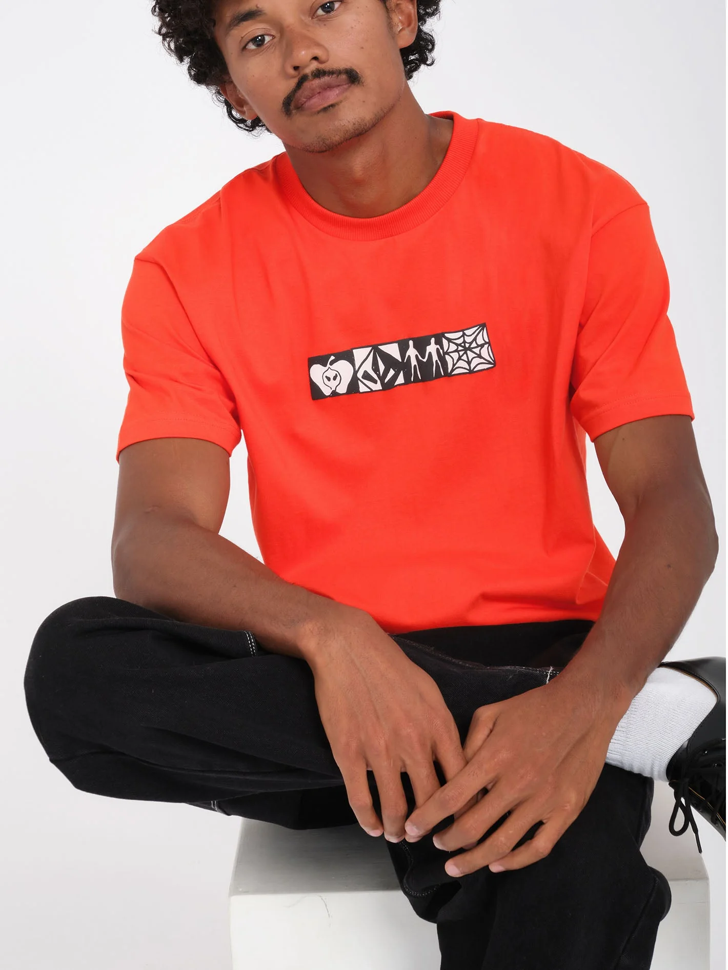 Keutchi 3 T-Shirt - Bright Red - Image 3