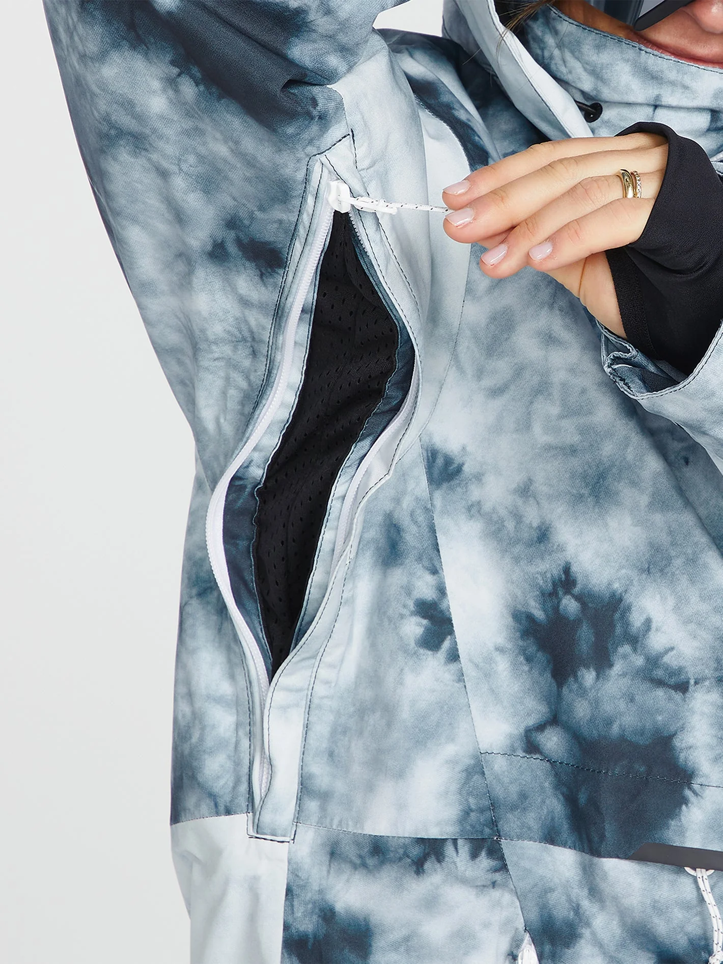 Fern Insulated Gore-Tex Pullover Jacket - Storm Tie-Dye - Image 7