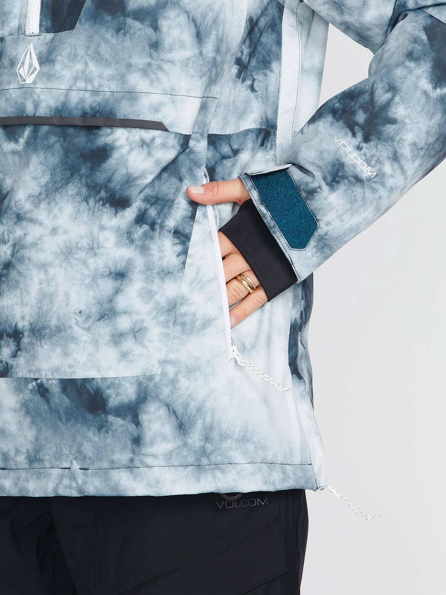Fern Insulated Gore-Tex Pullover Jacket - Storm Tie-Dye - Image 9