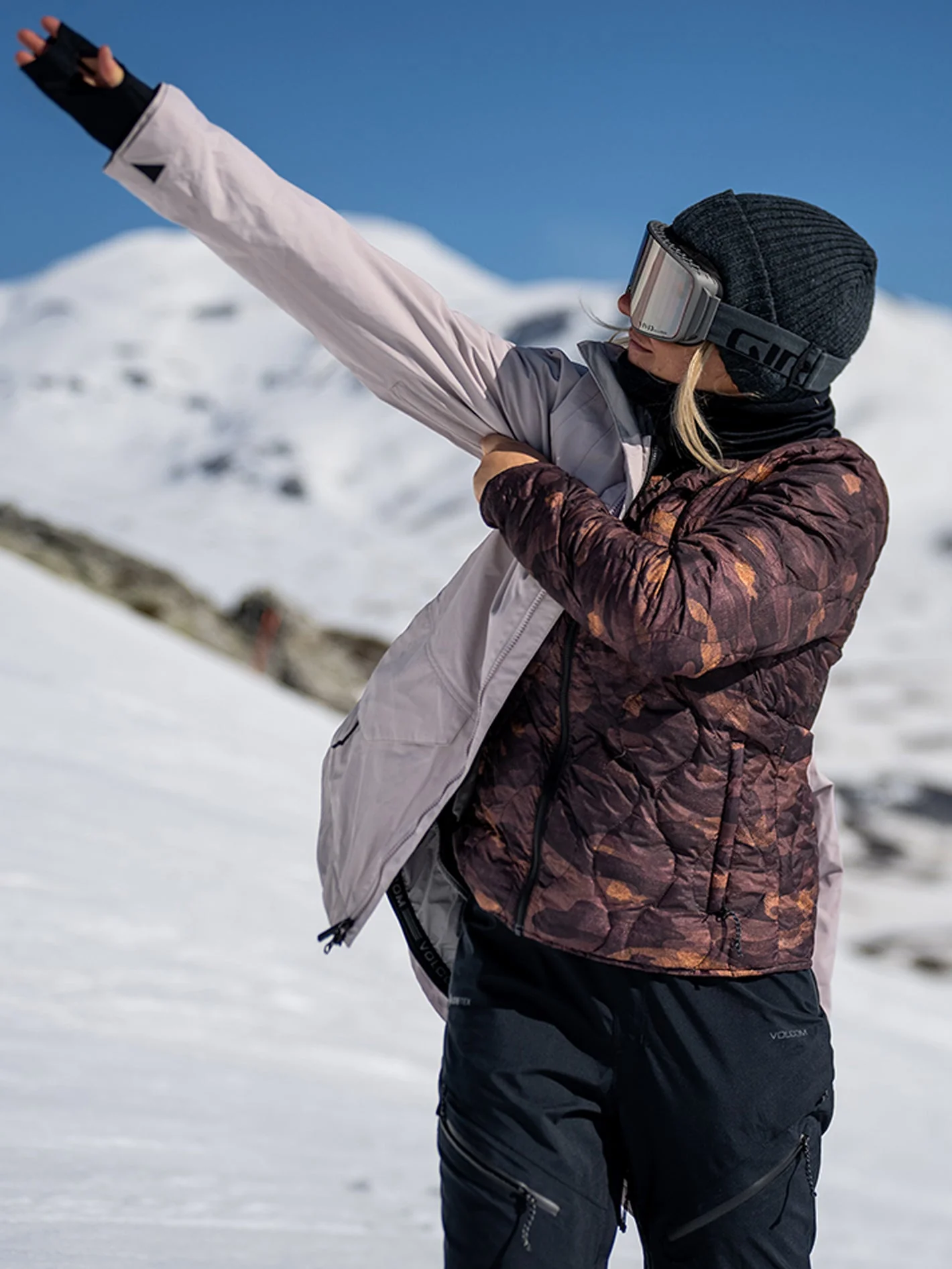 Iris 3-In-1 Gore-Tex Jacket - Amethyst Smoke - Image 2