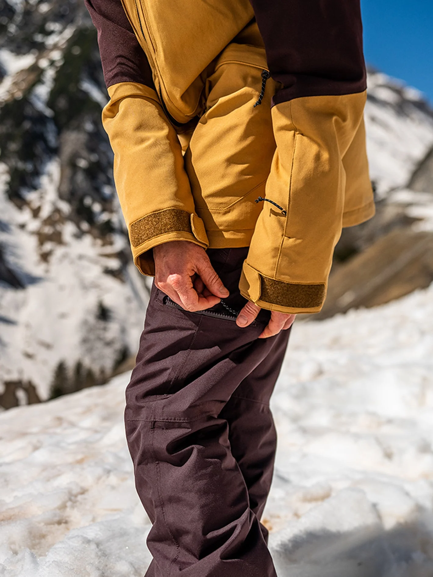 Knox Insulated Gore-Tex Trousers - Black Plum - Image 8