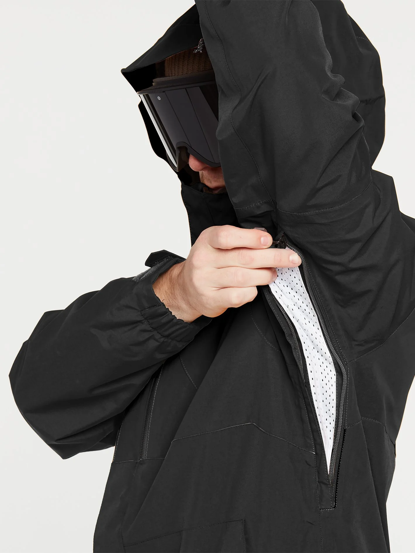 L Gore-Tex Jacket - BLACK - Image 11