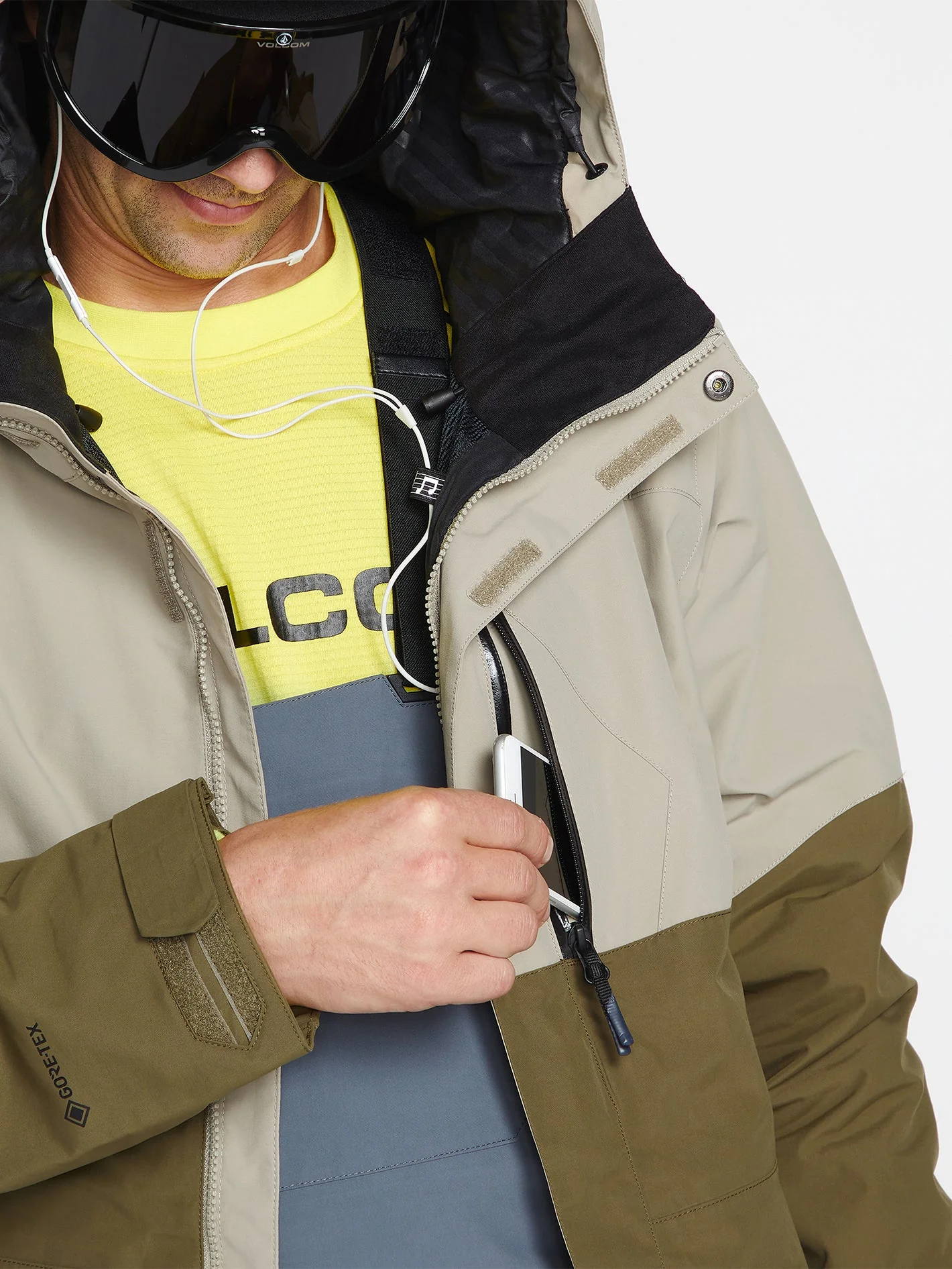 L Gore-Tex Jacket - Dark Khaki - Image 13
