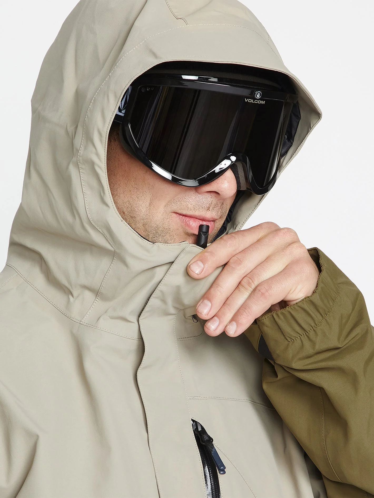 L Gore-Tex Jacket - Dark Khaki - Image 15