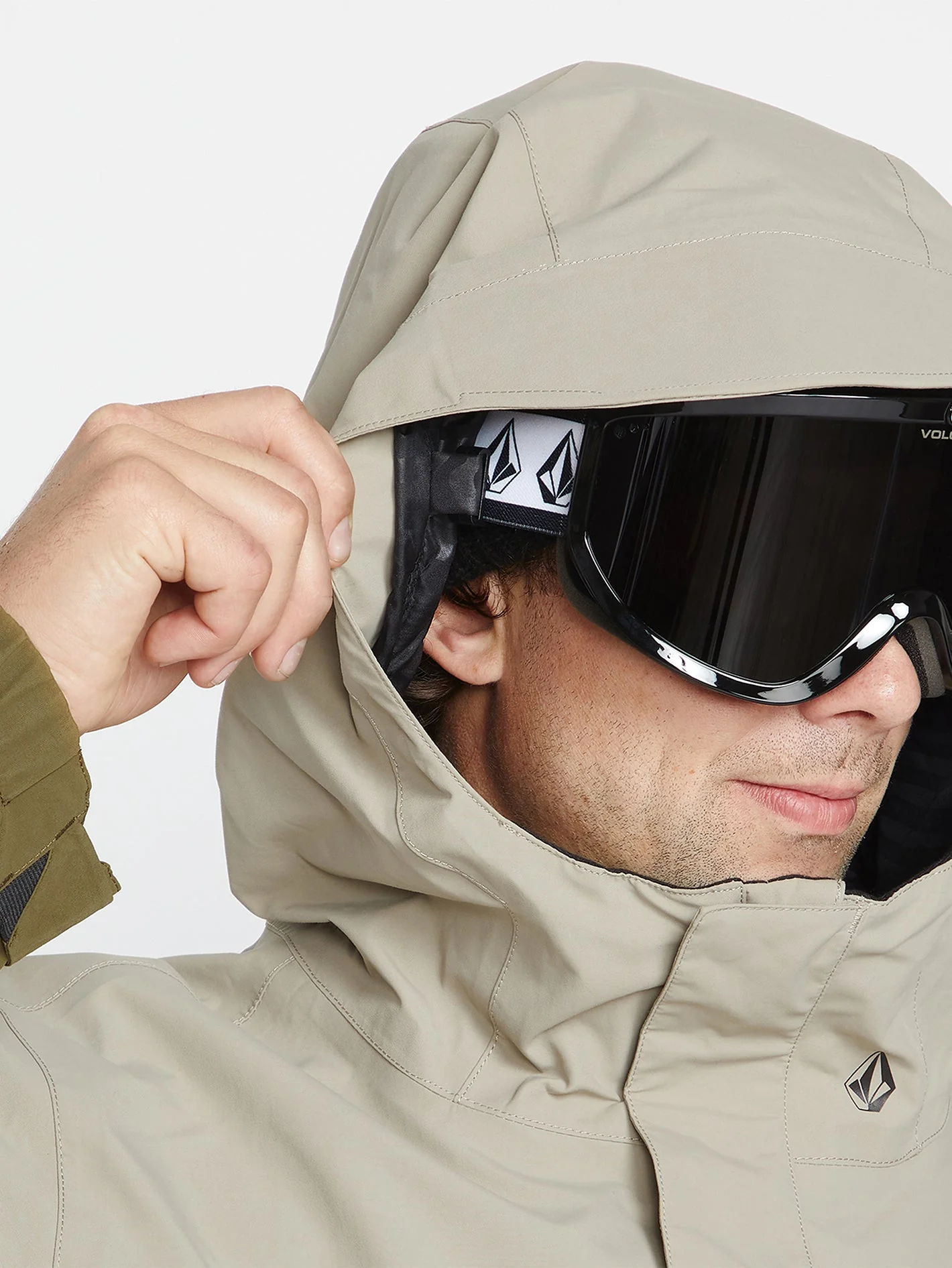 L Gore-Tex Jacket - Dark Khaki - Image 8
