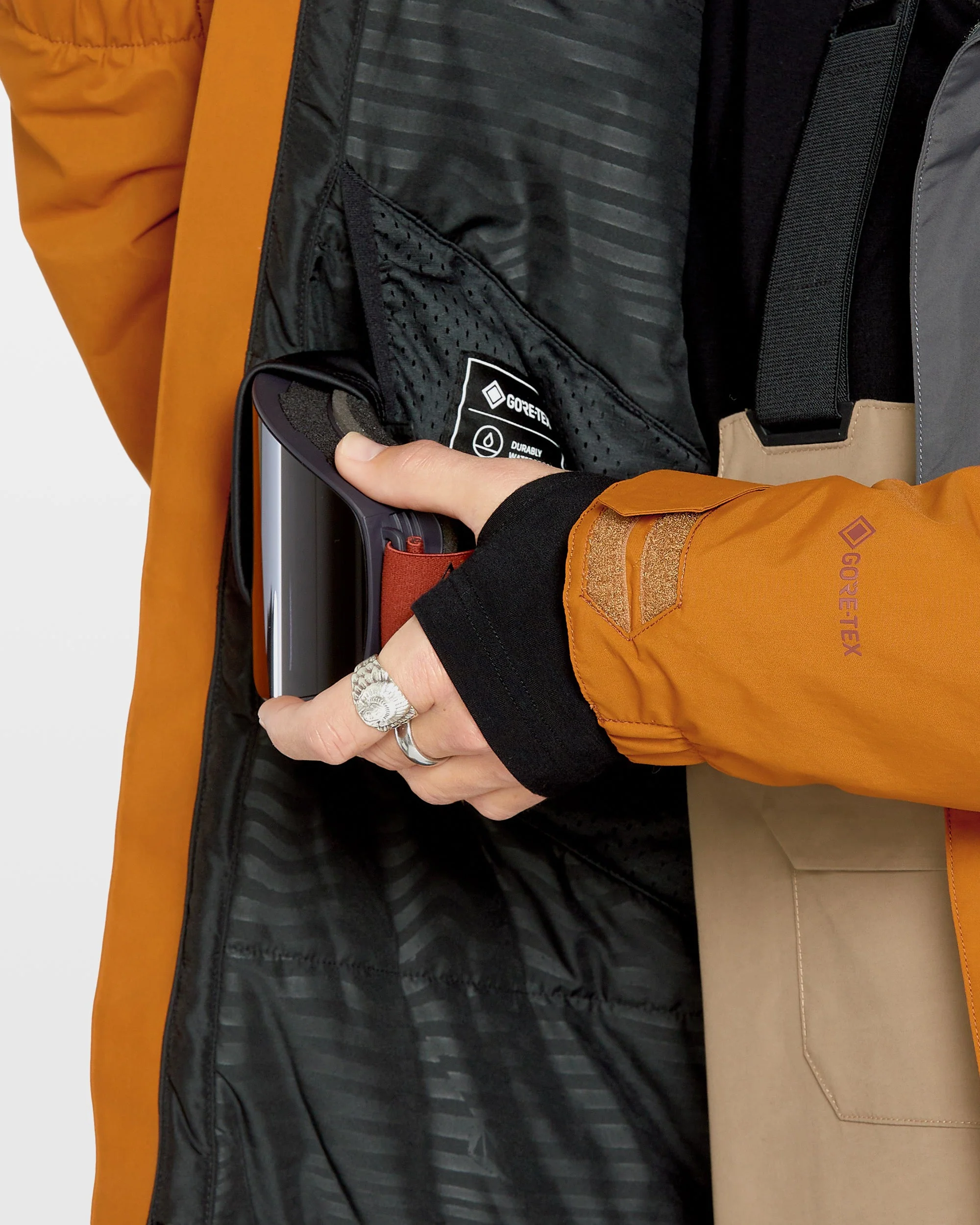 L Gore-Tex Jacke - Caramel - Image 8