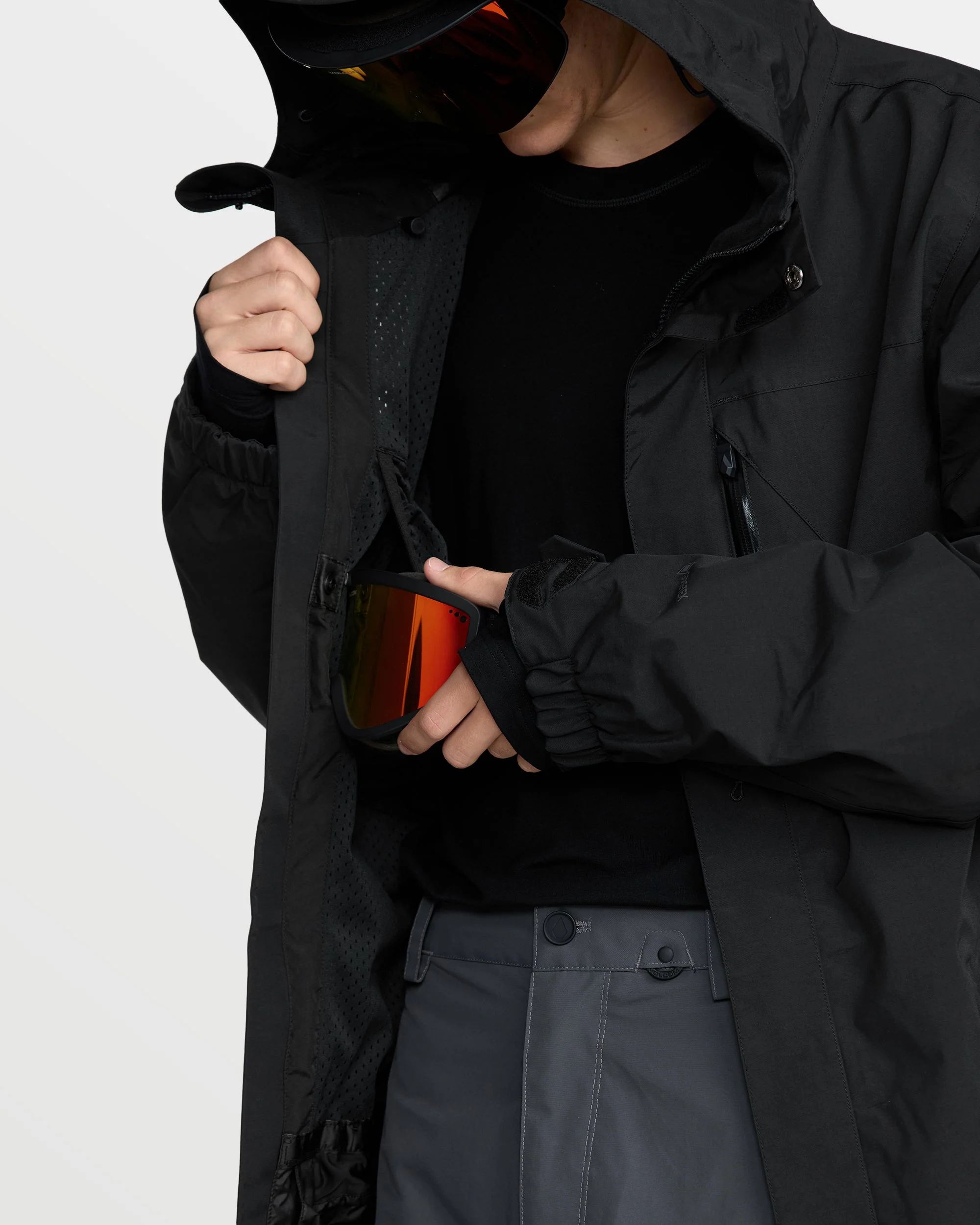 L Insulated Gore-Tex Jacke - Black - Image 8