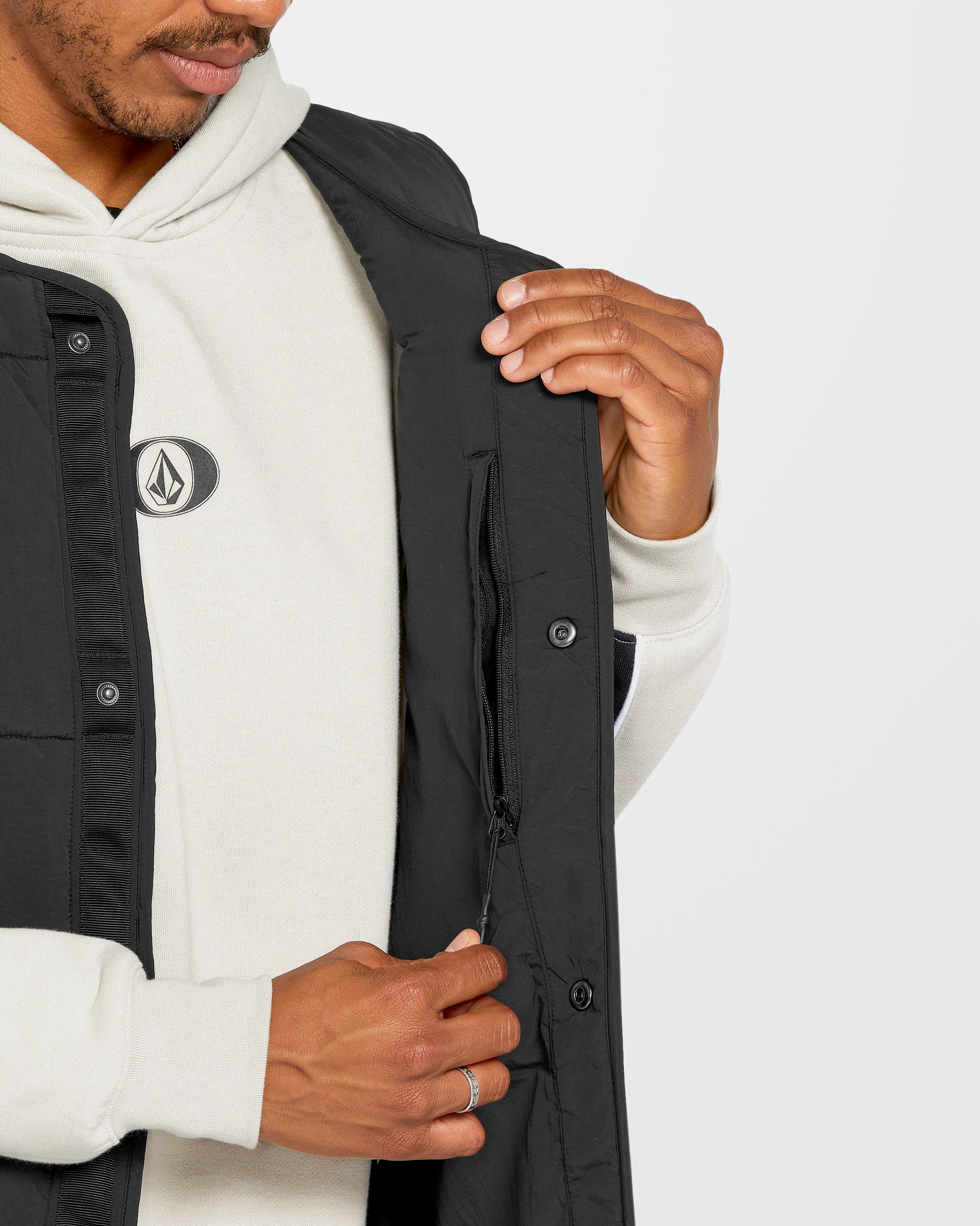 Layered Up Weste - Black - Image 8