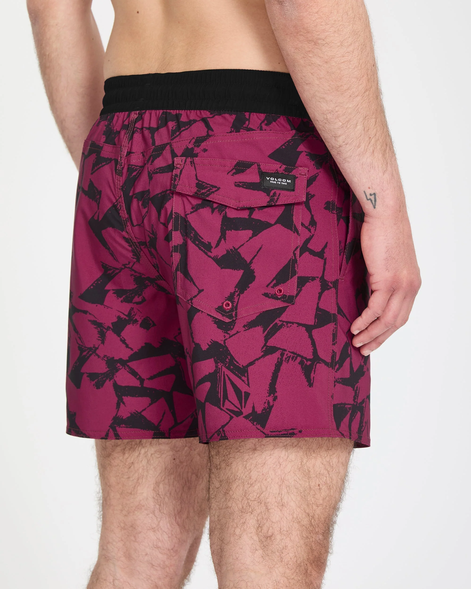 Lido Print Trunk 16" Boardshorts - Sangria - Image 5