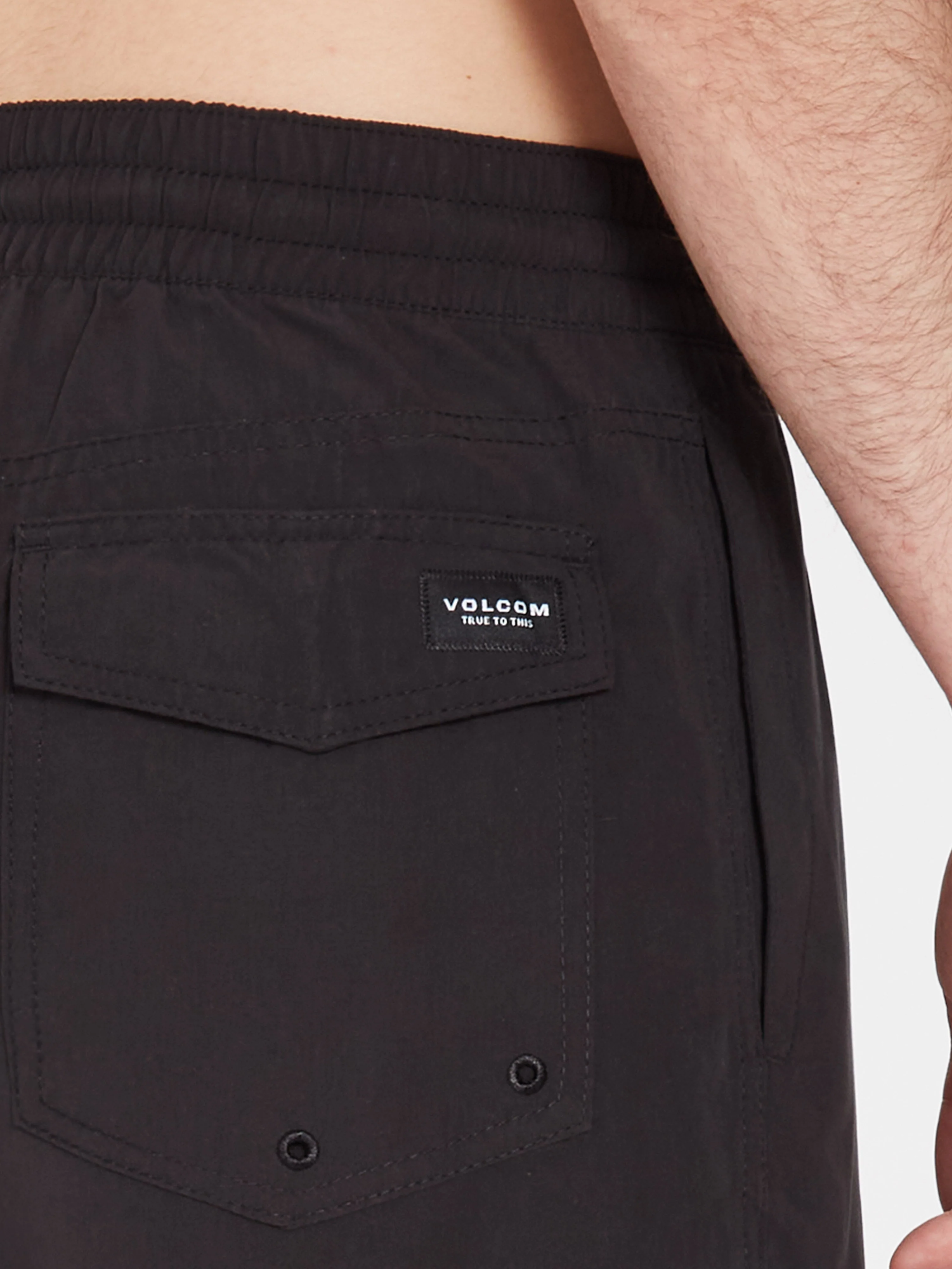 Lido Solid Trunk 16" Boardshort - BLACK - Image 4