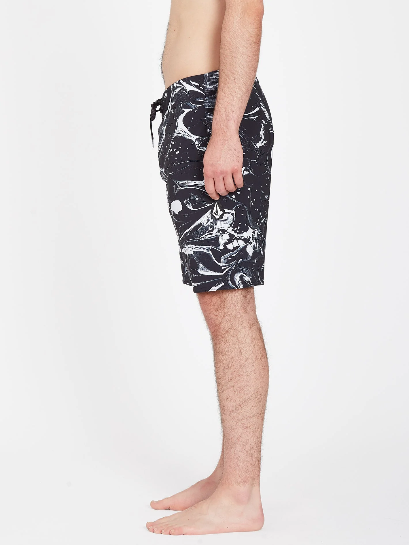 Marble Mod 19" Badeshorts - BLACK - Image 5