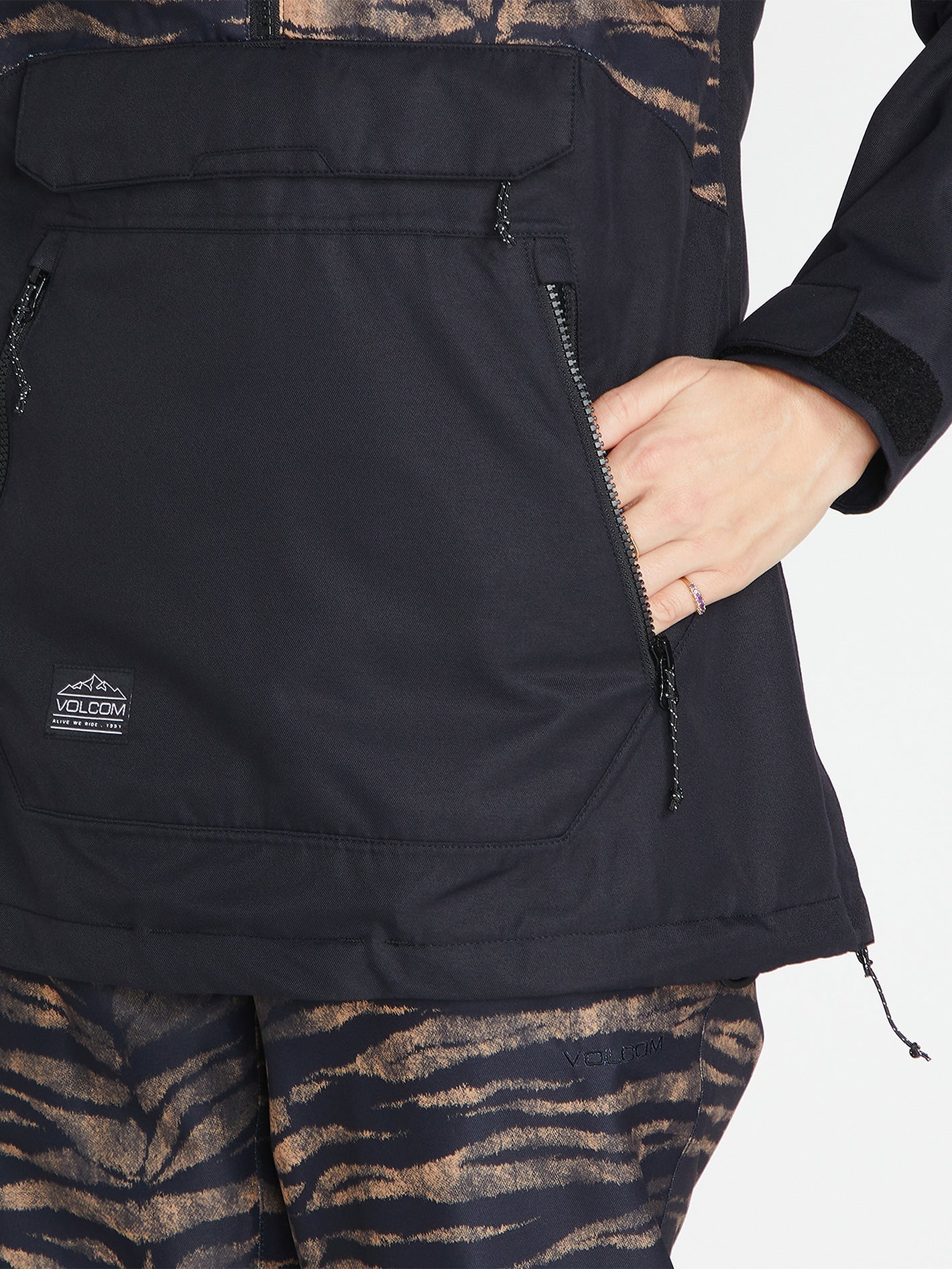 Mirror Pullover Jacket - Tiger Print - Image 14