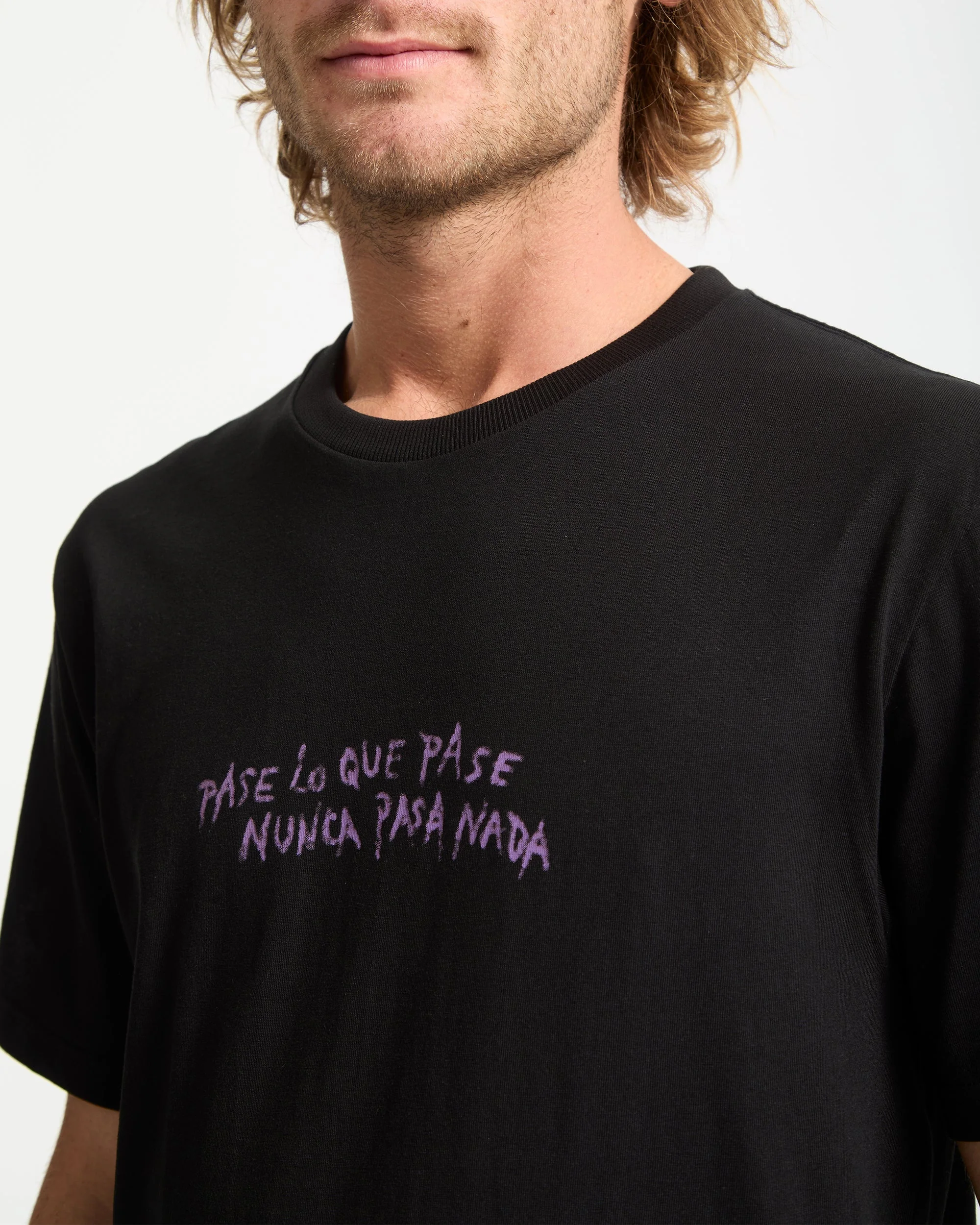 Nunca Pasa T-Shirt - Black - Image 3