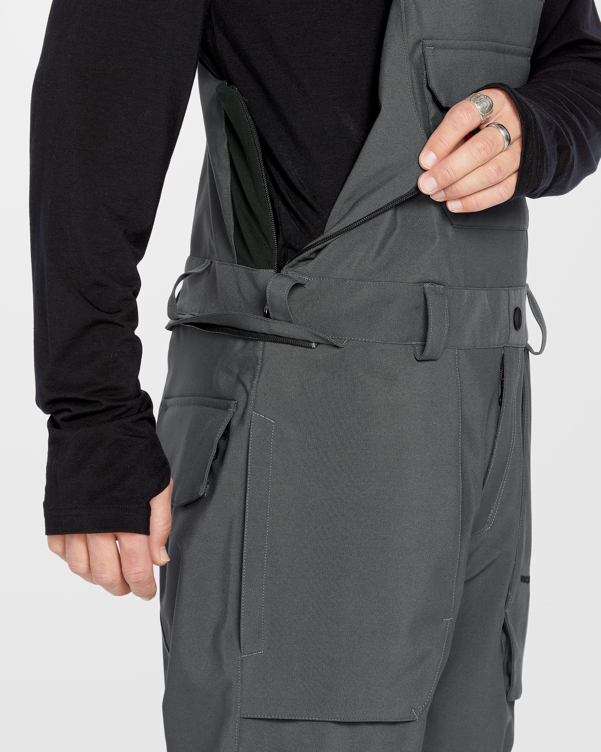 Roan Bib Latzhose - Charcoal - Image 7