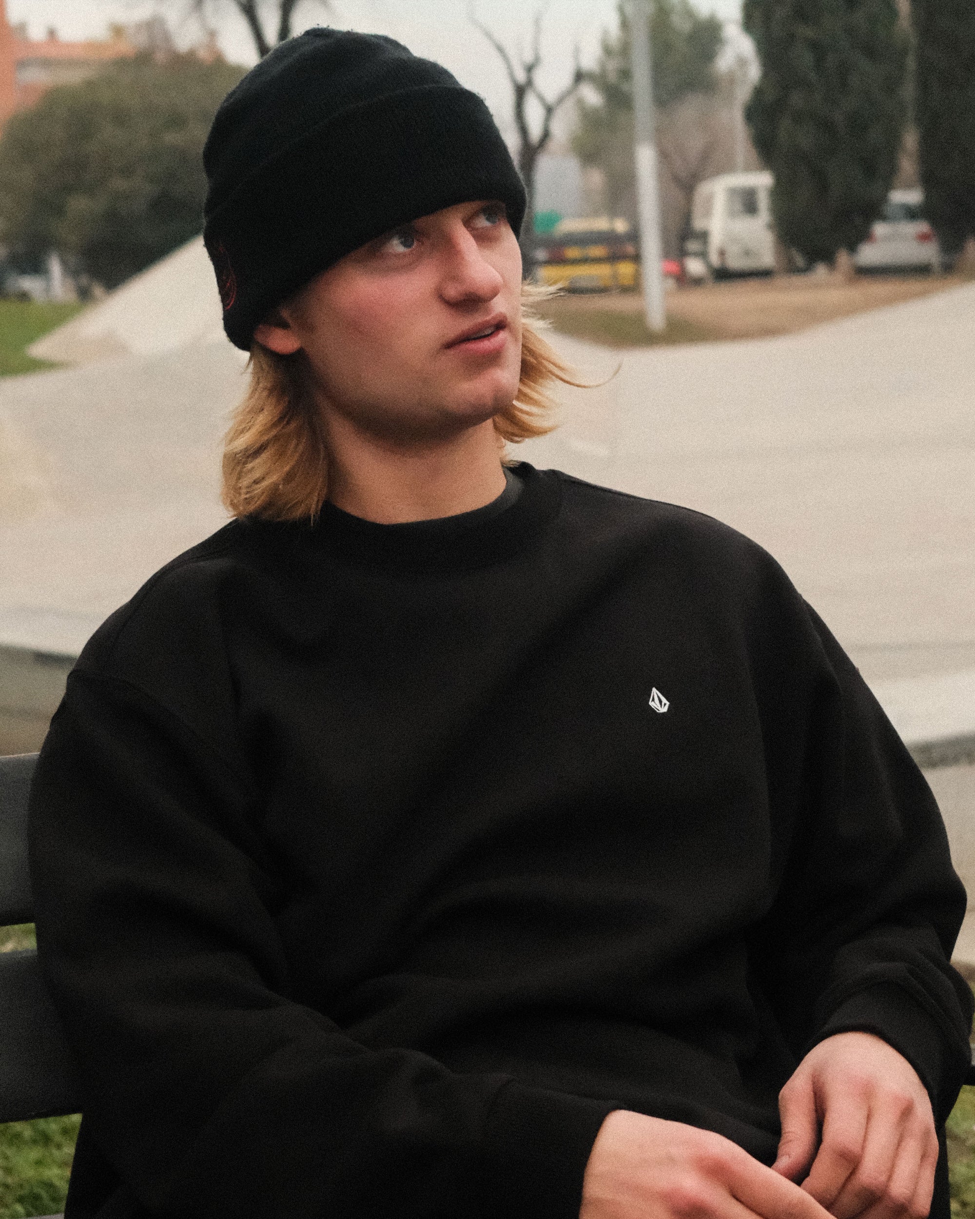 Single Stone Pullover - BLACK - Image 5