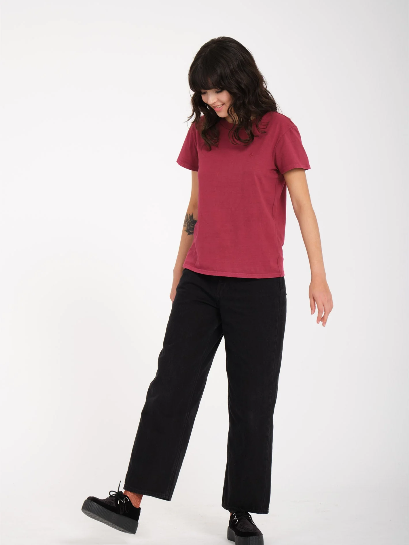Solid Stone T-shirt - WINE - Image 3
