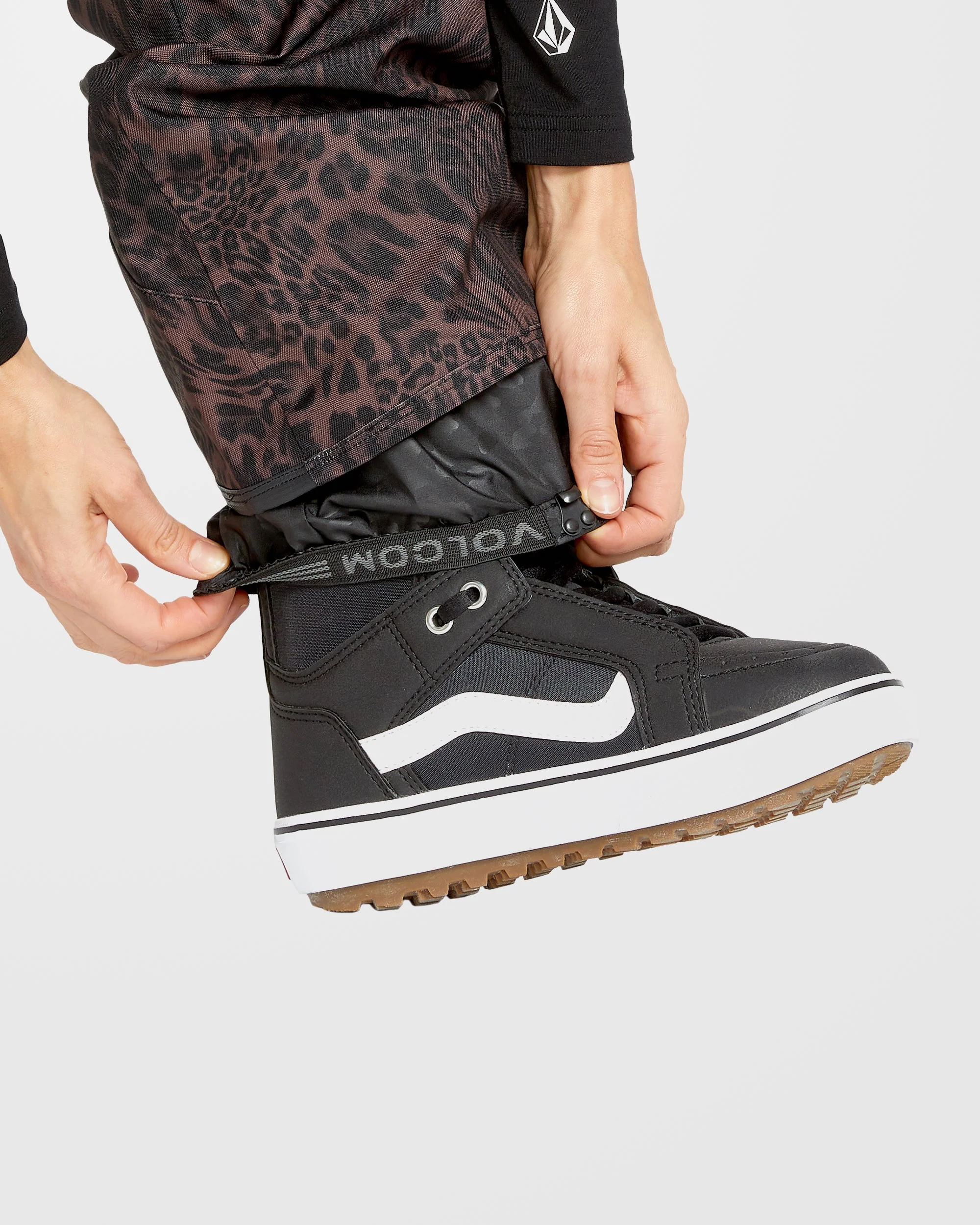 Swift Bib Latzhose - Leopard - Image 11