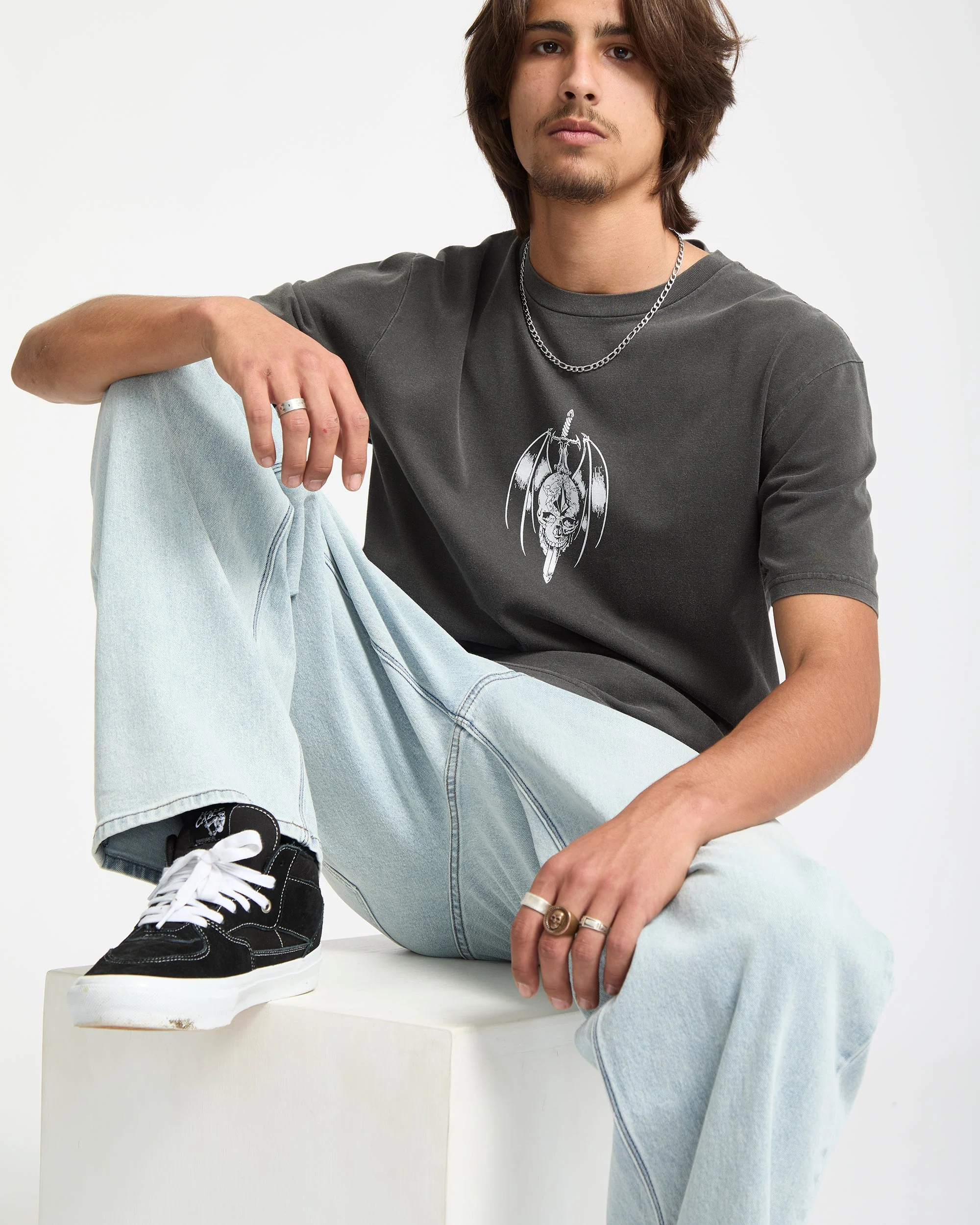 Sworder T-Shirt - Black - Image 5