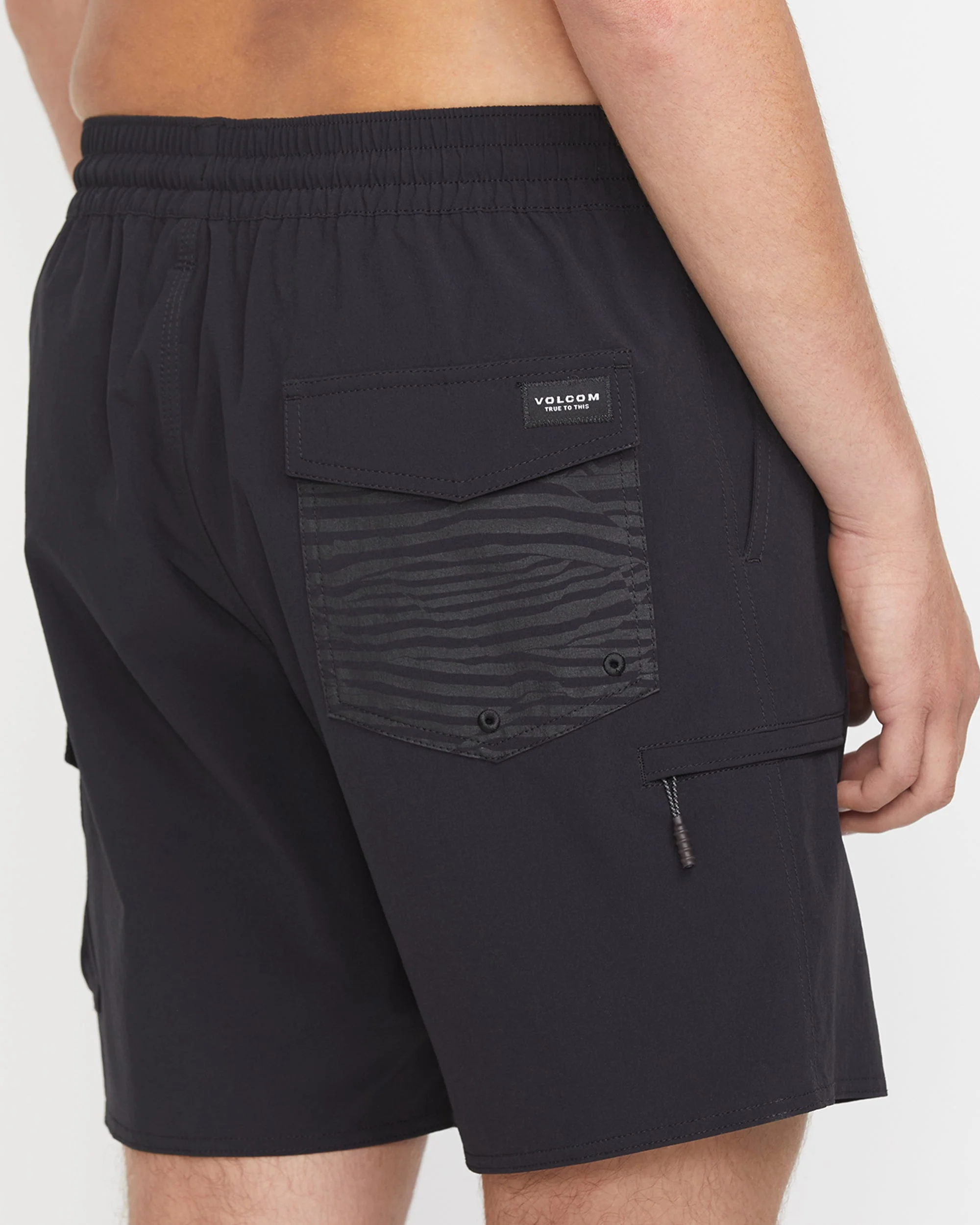Truly Liberators 17" Boardshorts - BLACK - Image 4