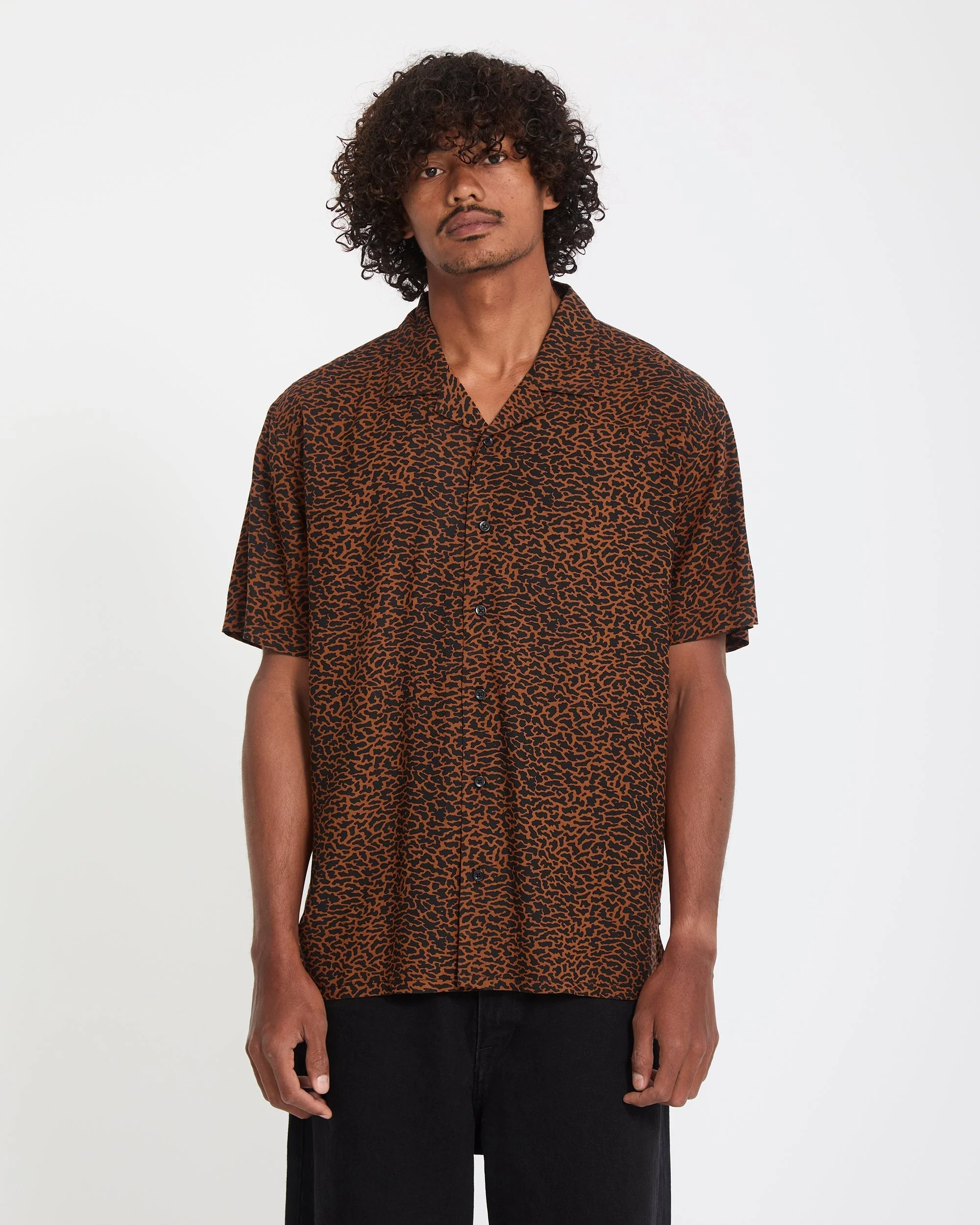 Utopias Print Hemd - Brown Horn - Image 3
