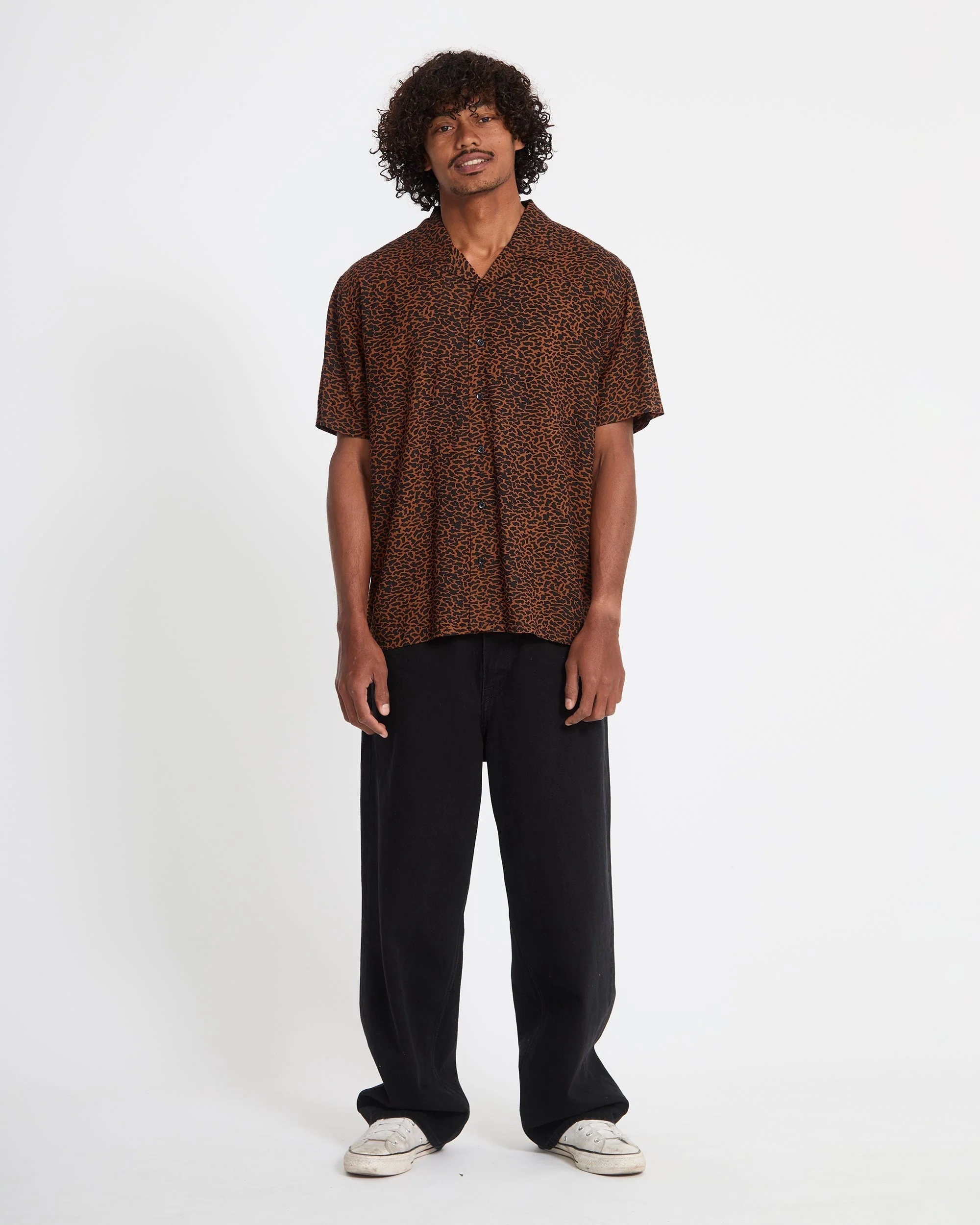 Utopias Print Hemd - Brown Horn - Image 9