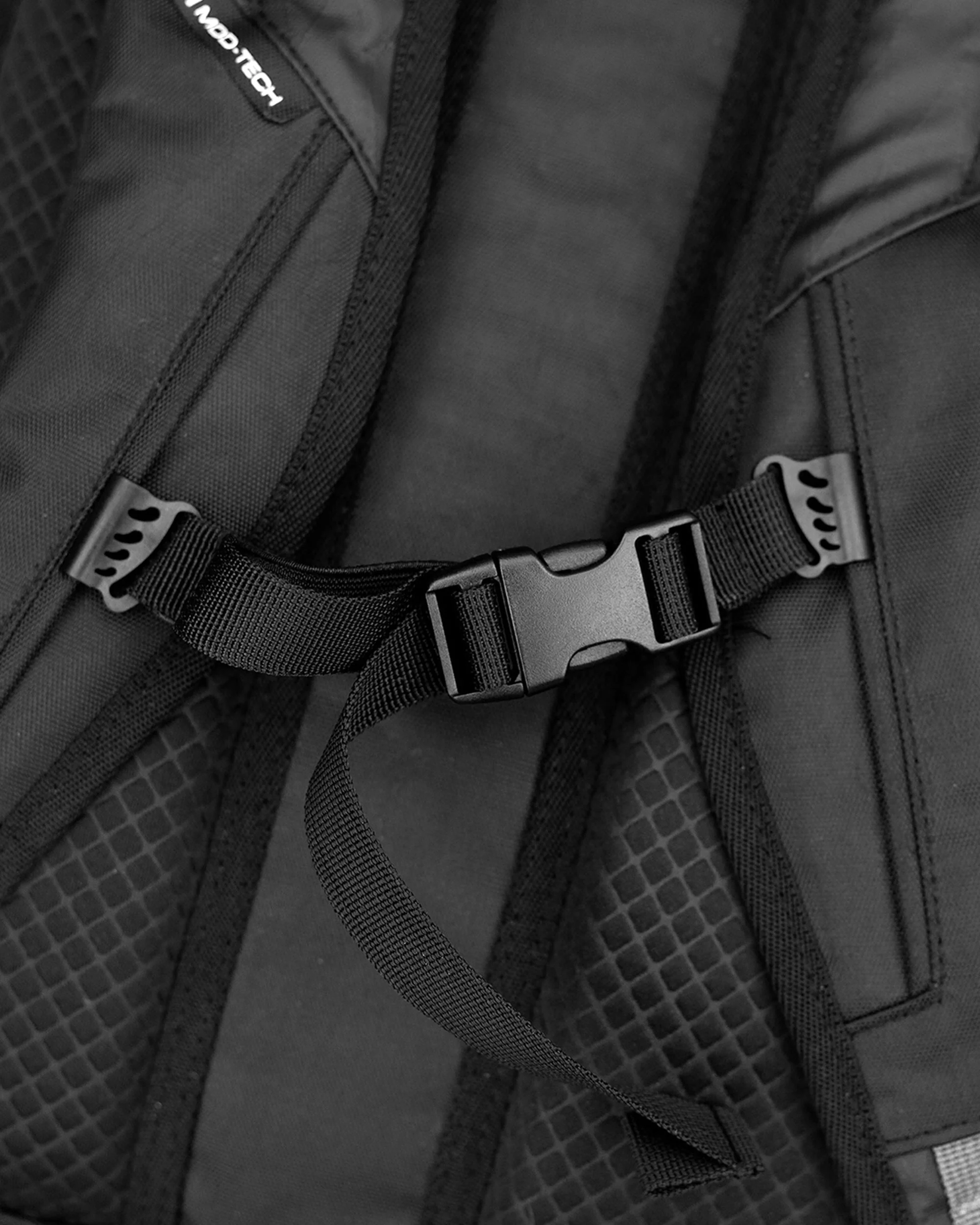 Venture Rucksack - Black - Image 3