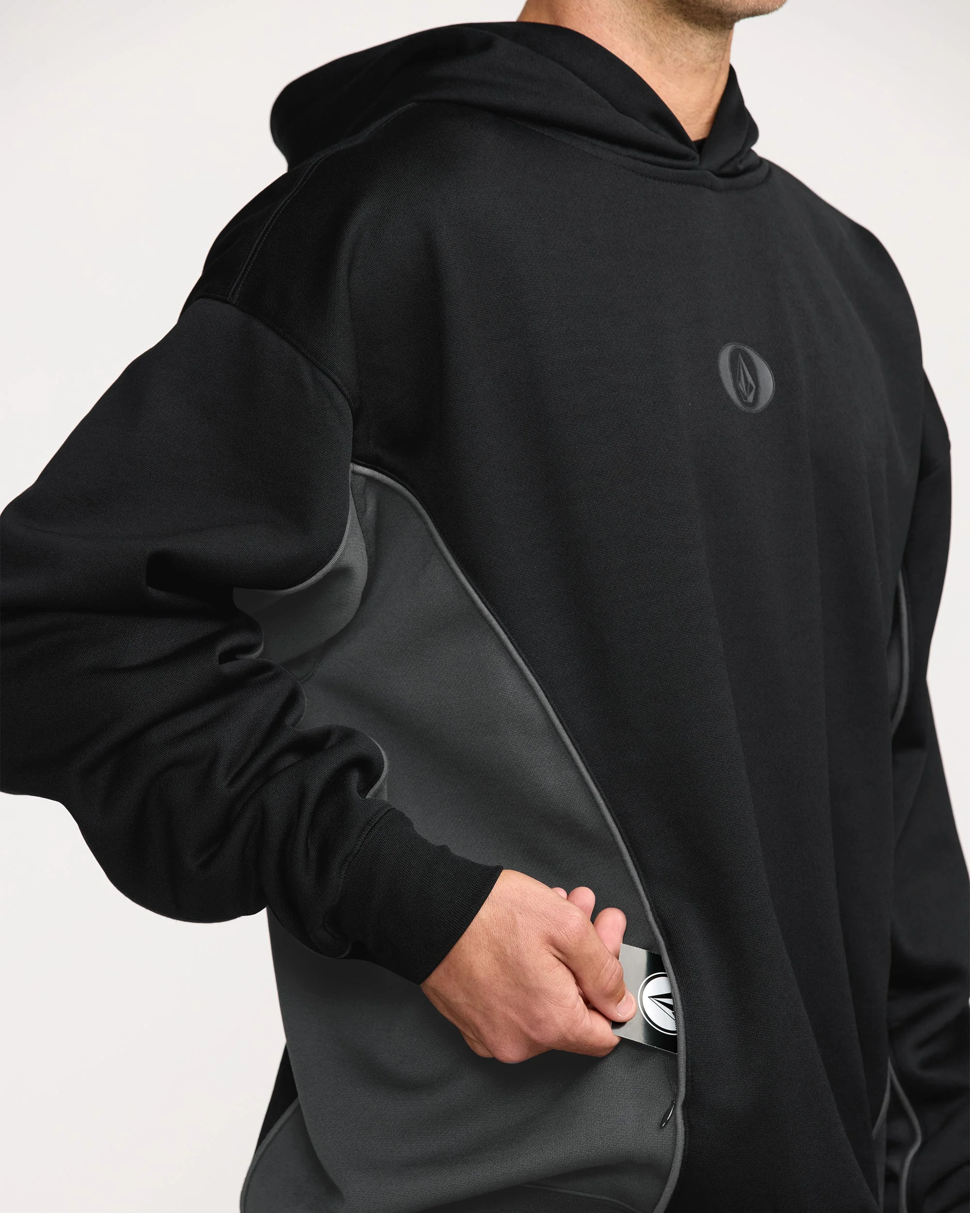 Vital Hydro Kapuzenpullover - Black - Image 6