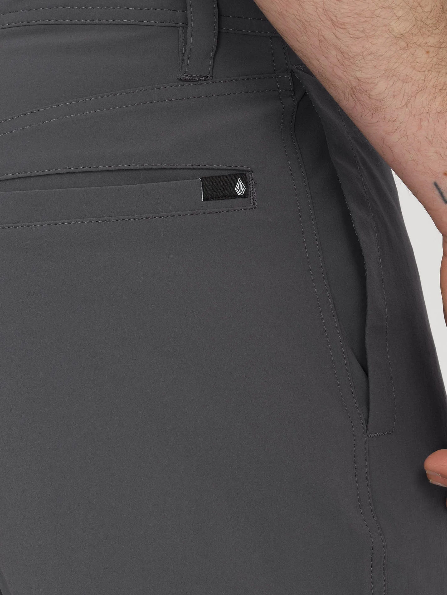 Voltripper Hybrid 20" Shorts - ASPHALT BLACK - Image 3