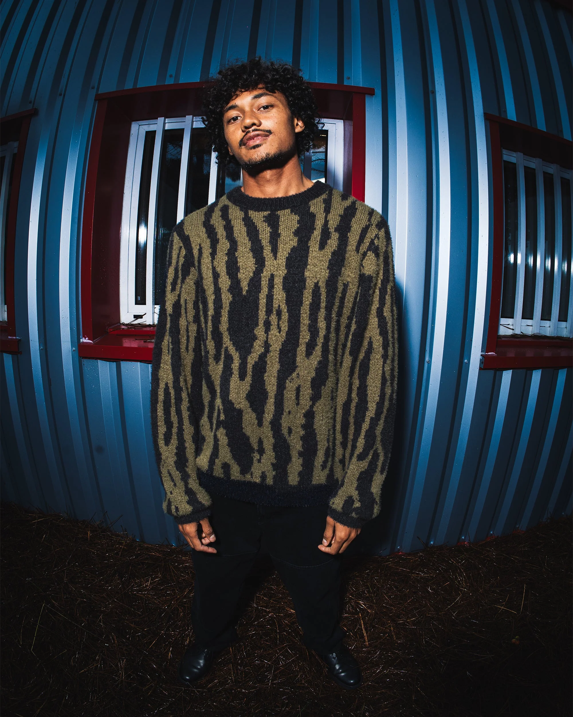 Wazermoon Pullover - Black - Image 4