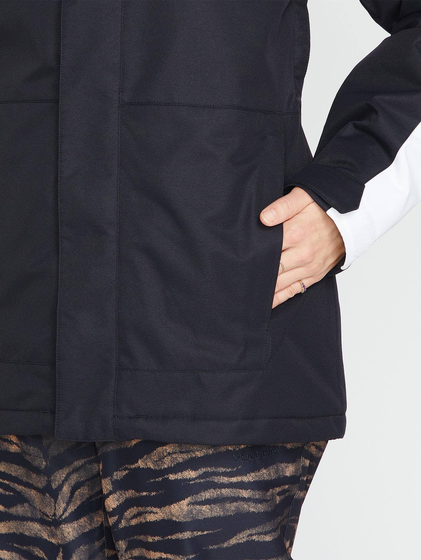 Westland Insulated Jacket - Black - Image 7