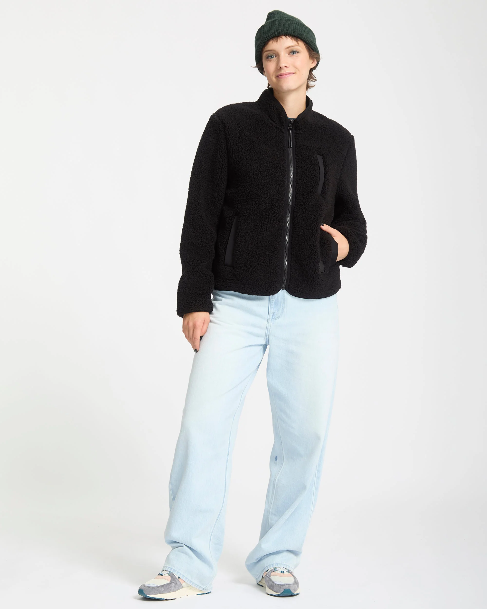 Wuzer Fuzzar Sweatshirt - Black - Image 5